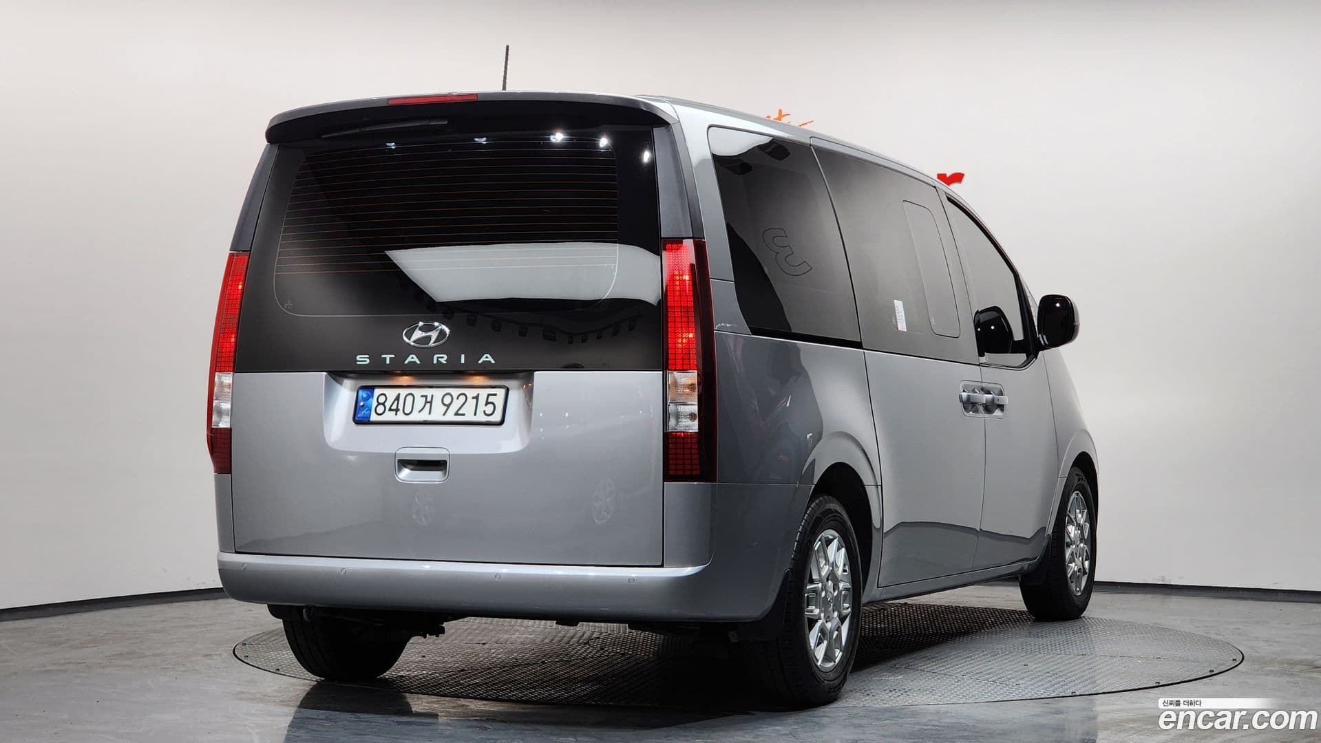 Main__Slider__Photo:Staria Hyundai 2023.0-1