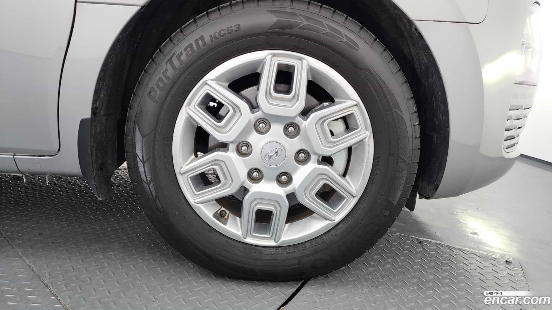 Staria Hyundai 2023.0-OUTER-005