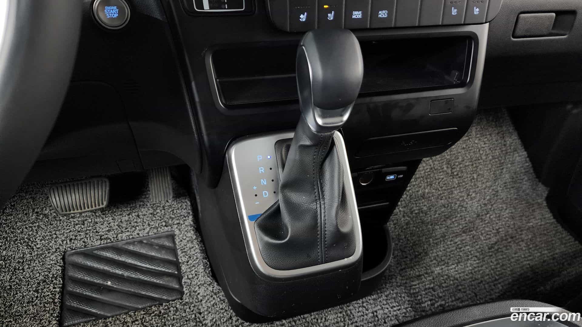 Staria Hyundai 2023.0-INNER-009