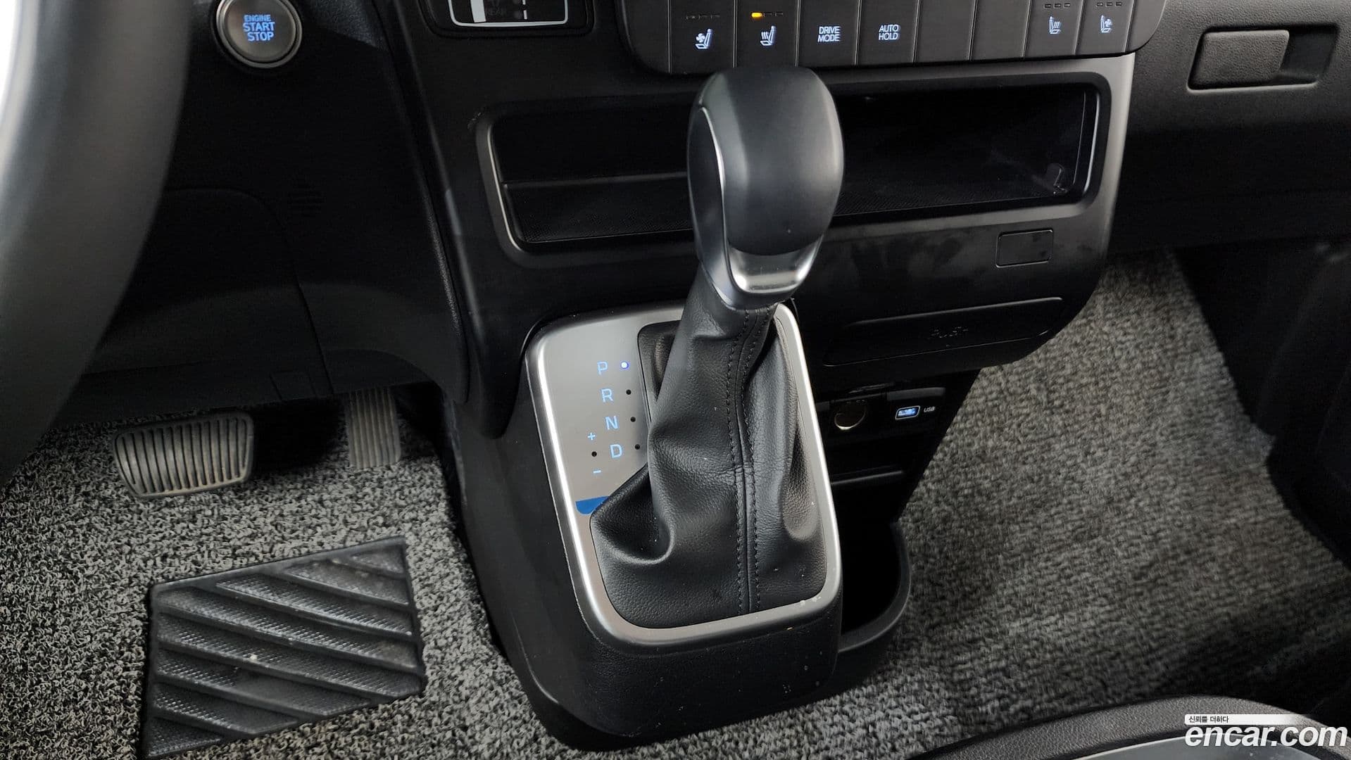 Main__Slider__Photo:Staria Hyundai 2023.0-8