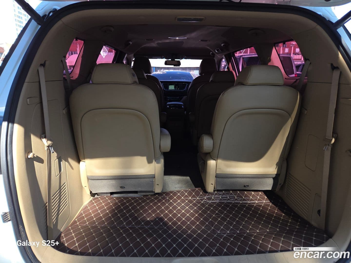 Main__Slider__Photo:Canival Kia 2015.6-11