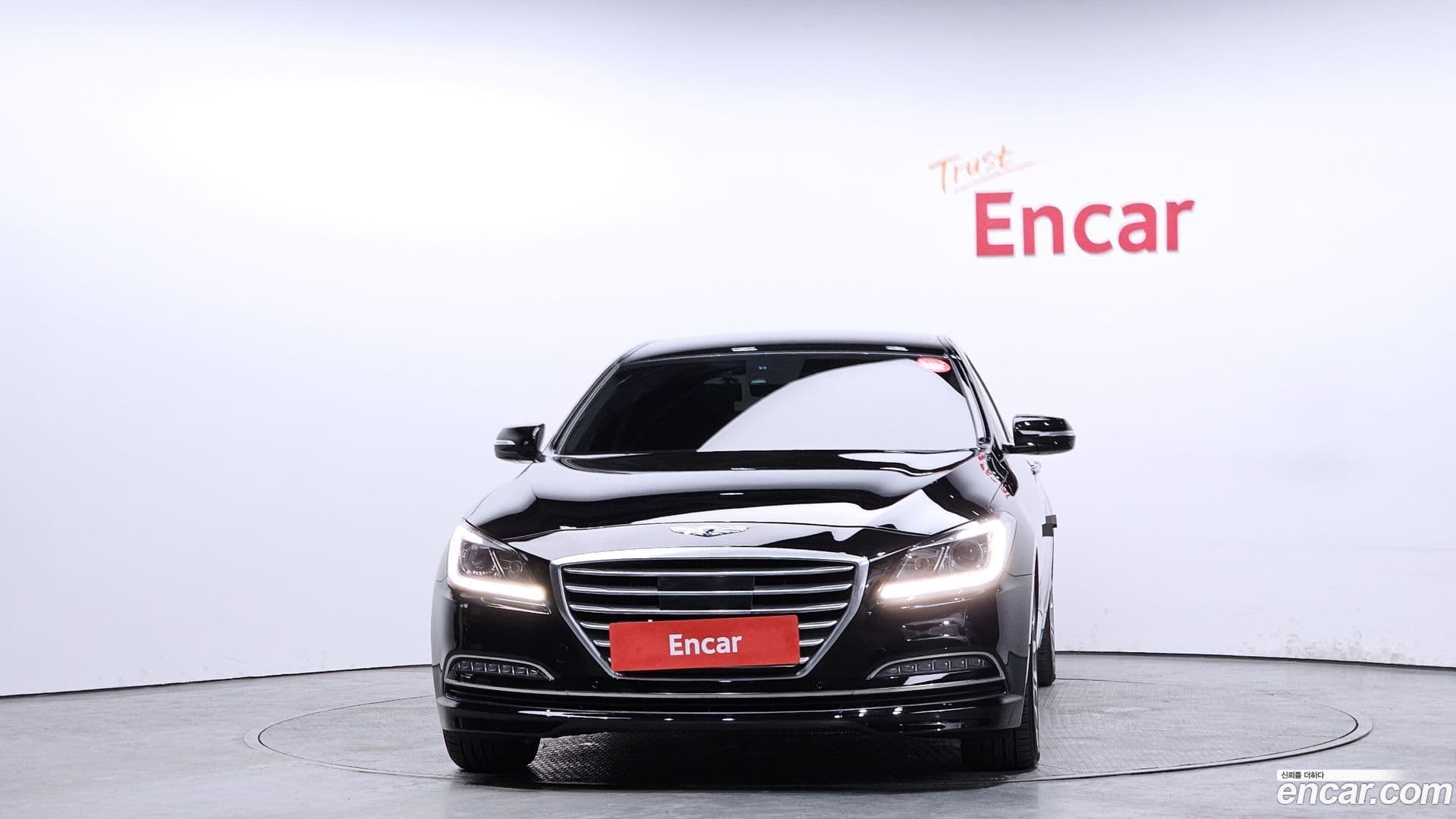 Main__Slider__Photo:Genesis Hyundai 2014.1-2