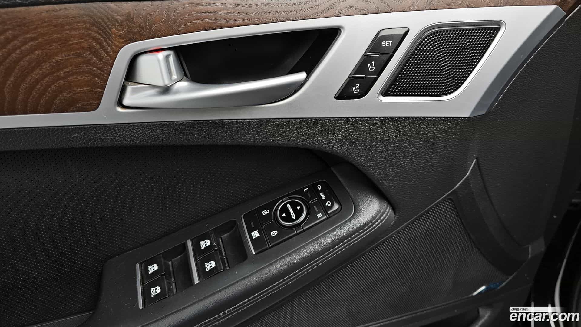 Genesis Hyundai 2014.1-OPTION-023