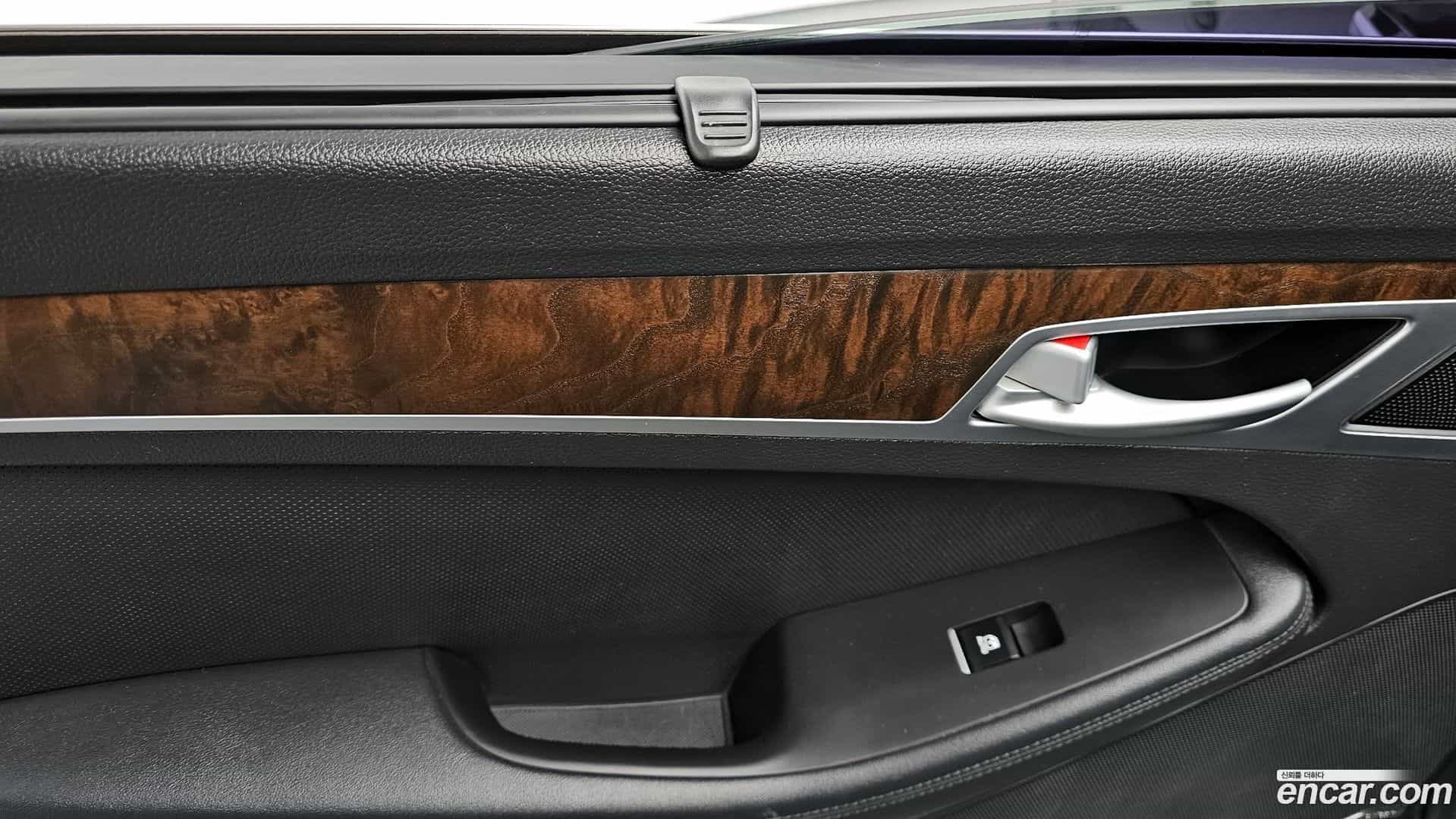 Genesis Hyundai 2014.1-OPTION-024