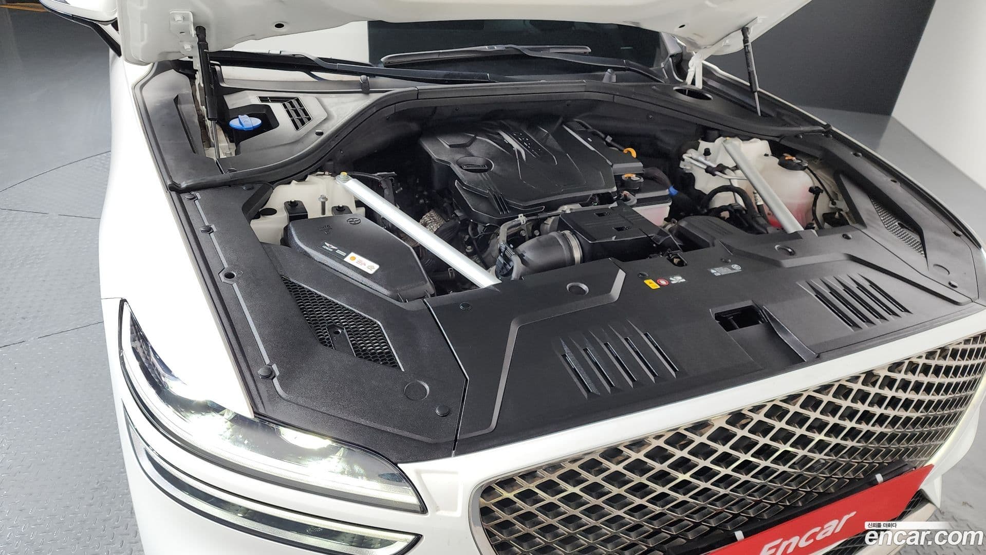 Main__Slider__Photo:GV70 Genesis 2022.11-5