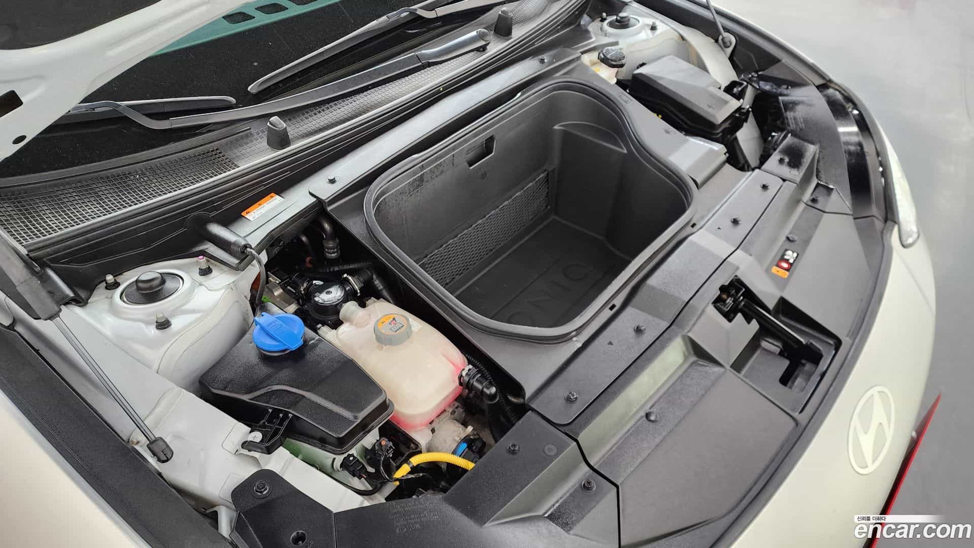 Ioniq6 Hyundai 2022.11-INNER-006