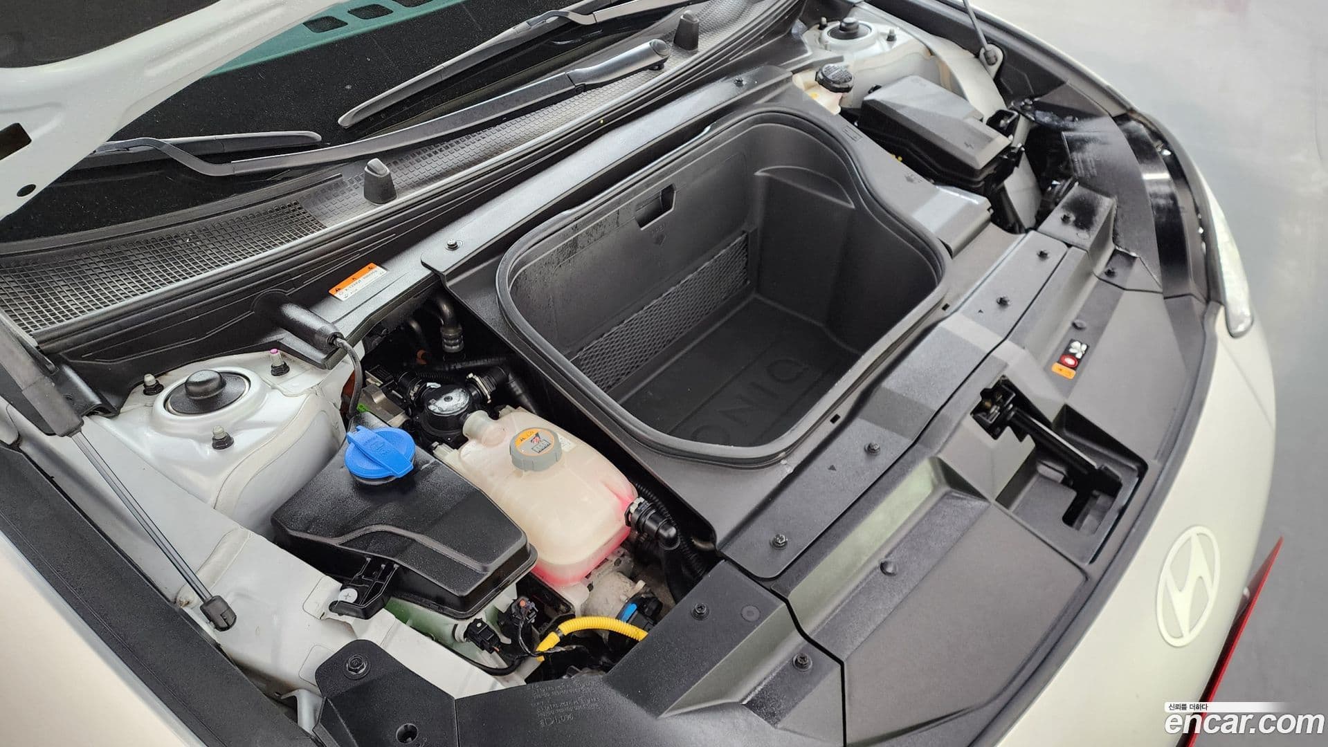 Main__Slider__Photo:Ioniq6 Hyundai 2022.11-5