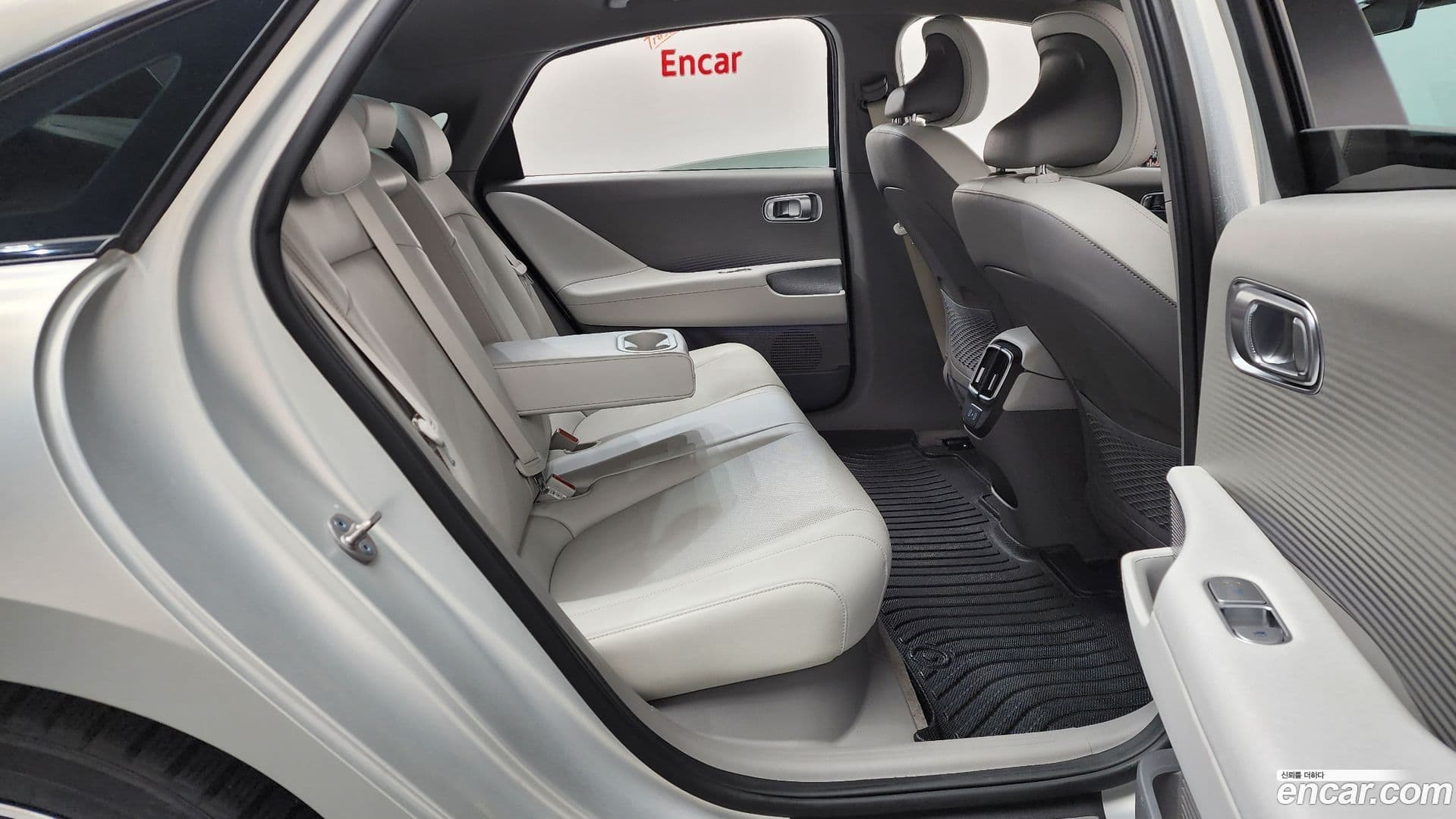 Main__Slider__Photo:Ioniq6 Hyundai 2022.11-11