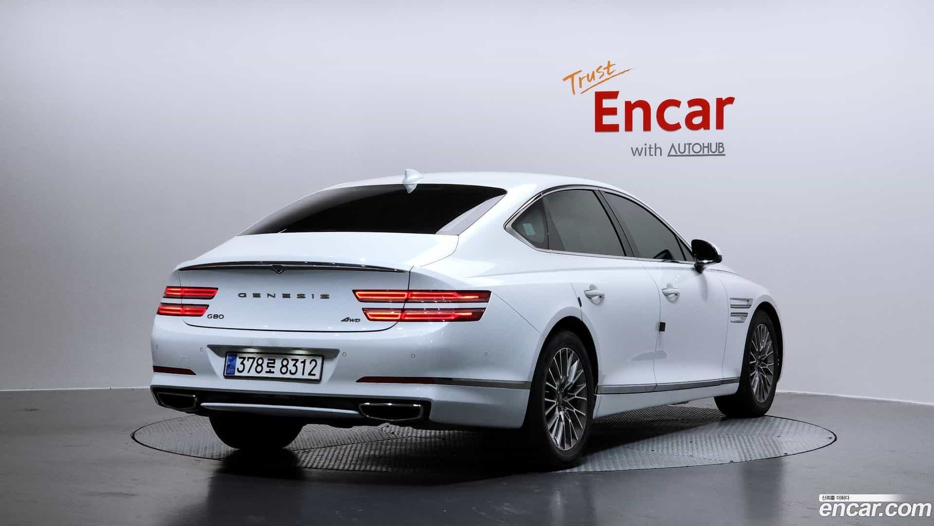 G80 Genesis 2021.1-OUTER-002