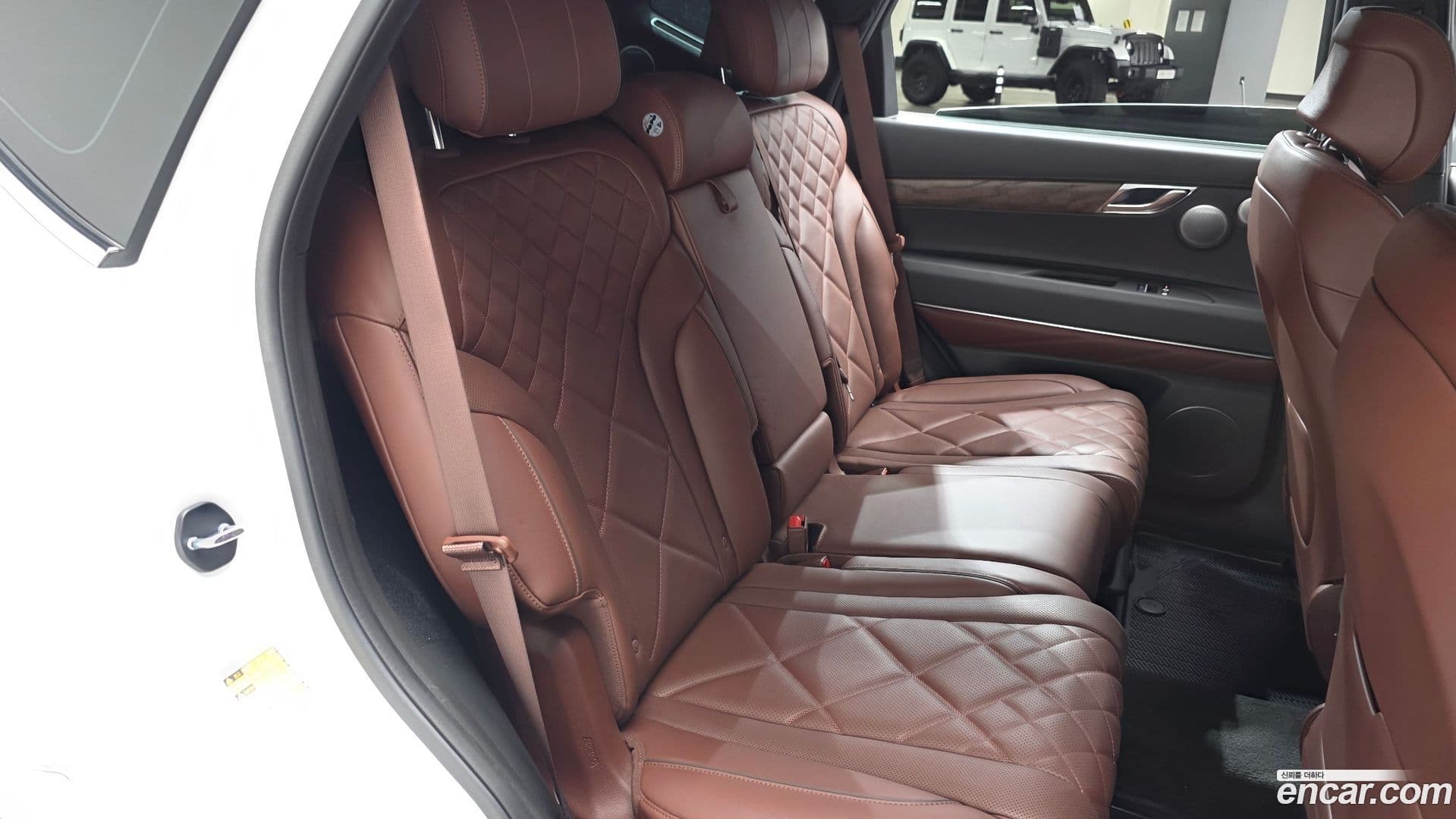 Main__Slider__Photo:GV80 Genesis 2024.0-11