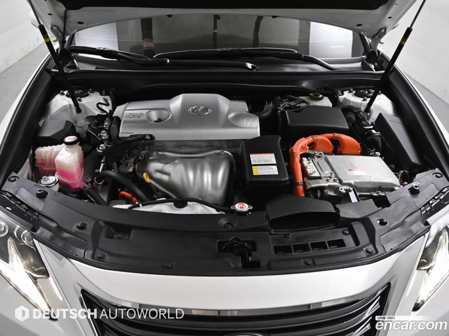 ES Lexus 2018.2-INNER-006