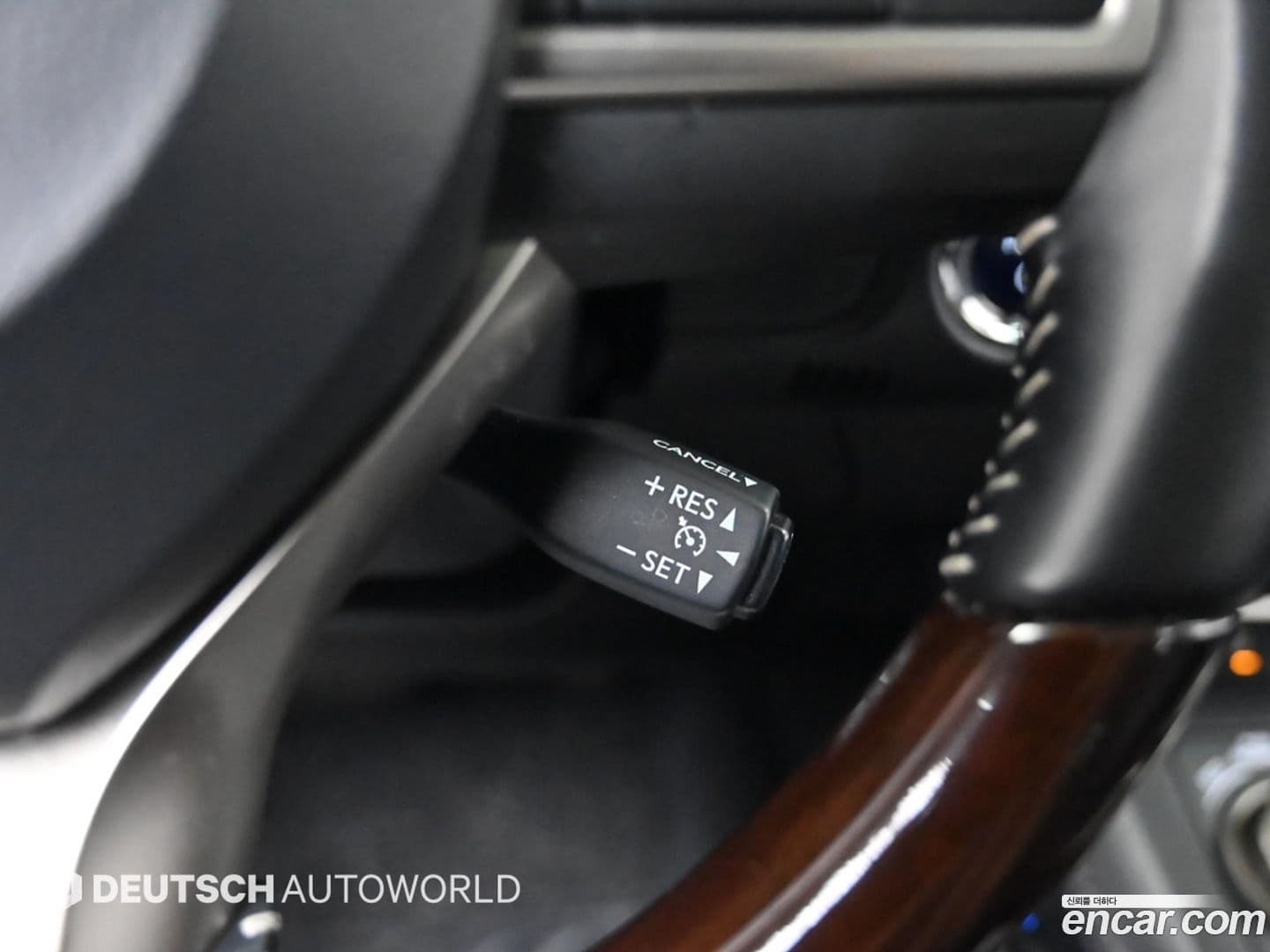 Main__Slider__Photo:ES Lexus 2018.2-17