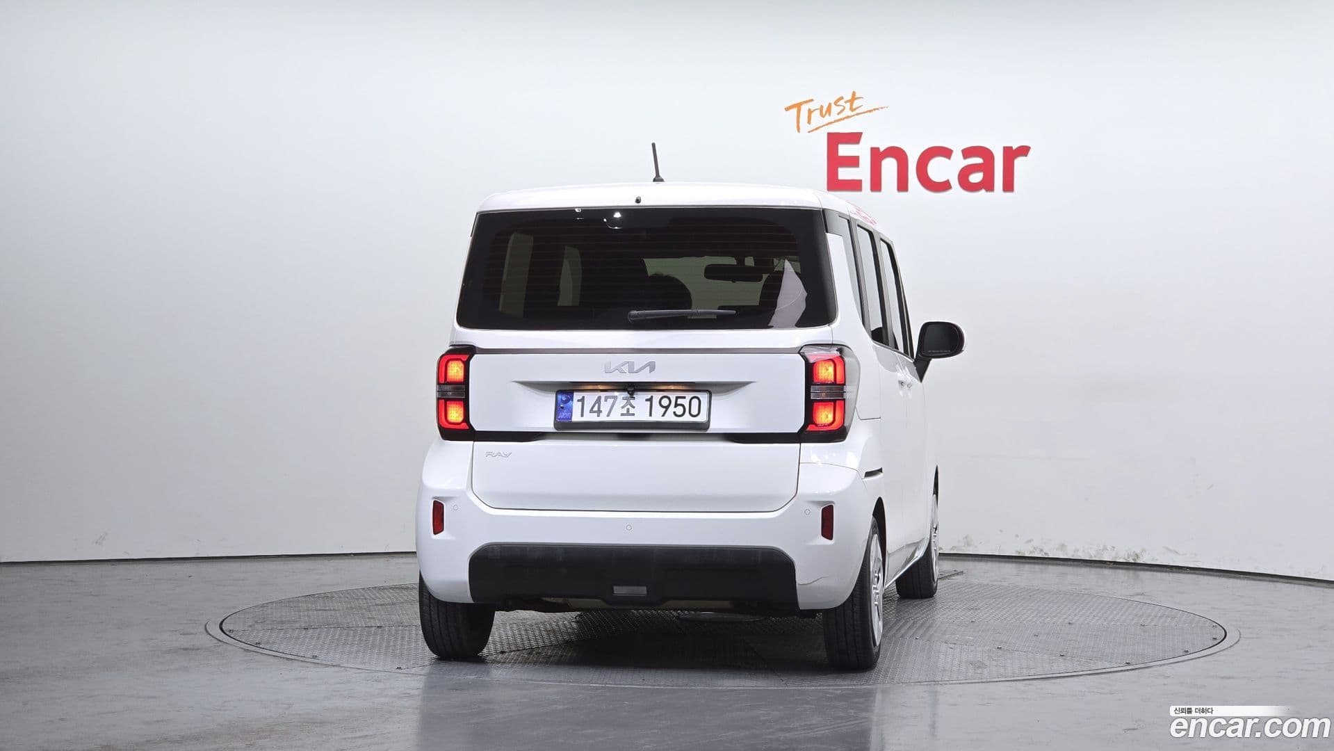 Main__Slider__Photo:RAY Kia 2023.2-3