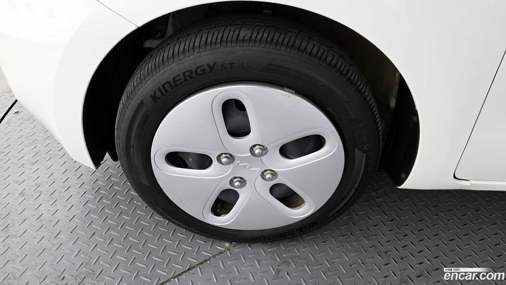 RAY Kia 2023.2-OUTER-005