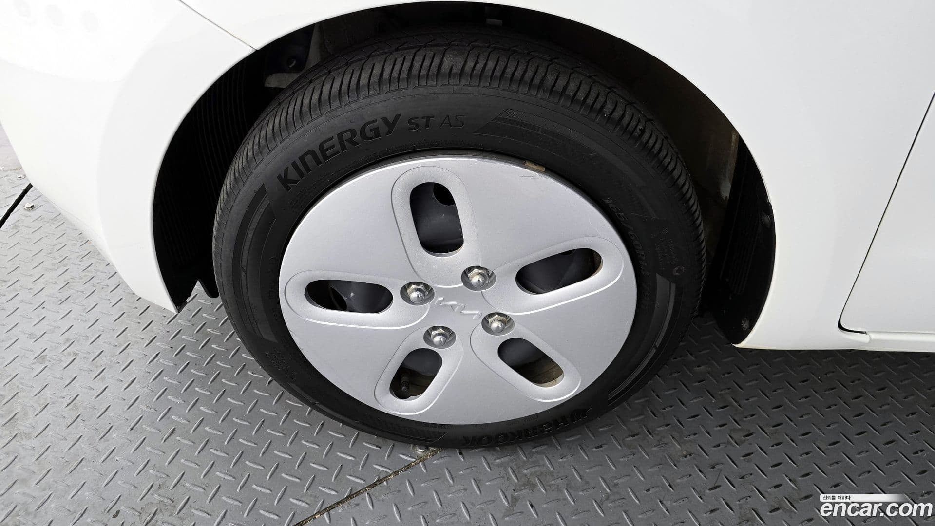 Main__Slider__Photo:RAY Kia 2023.2-4