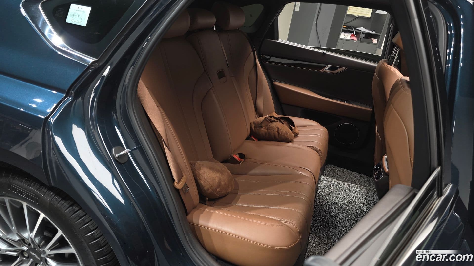 Main__Slider__Photo:G80 Genesis 2022.7-11