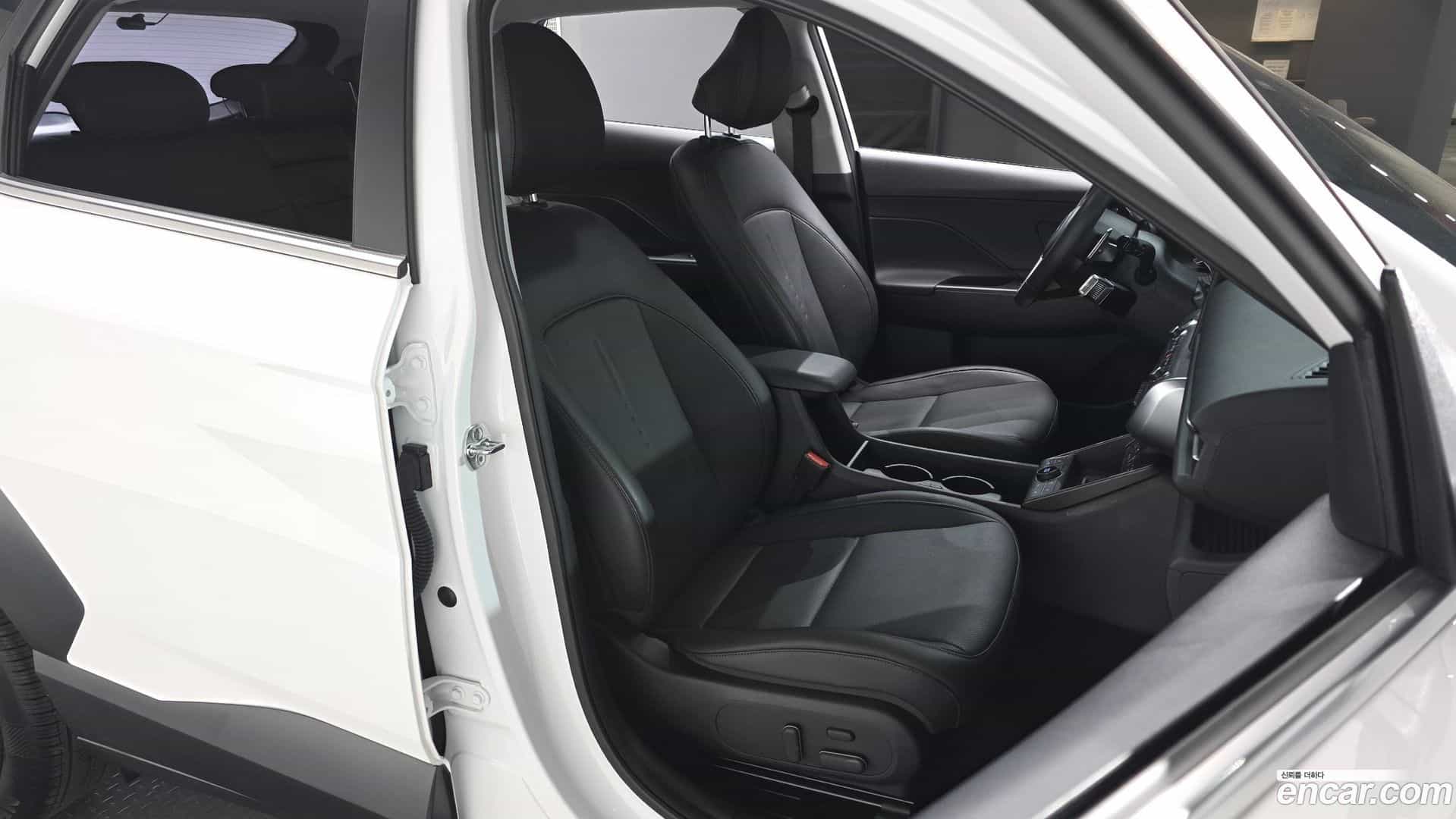 Kona Hyundai 2024.3-INNER-010