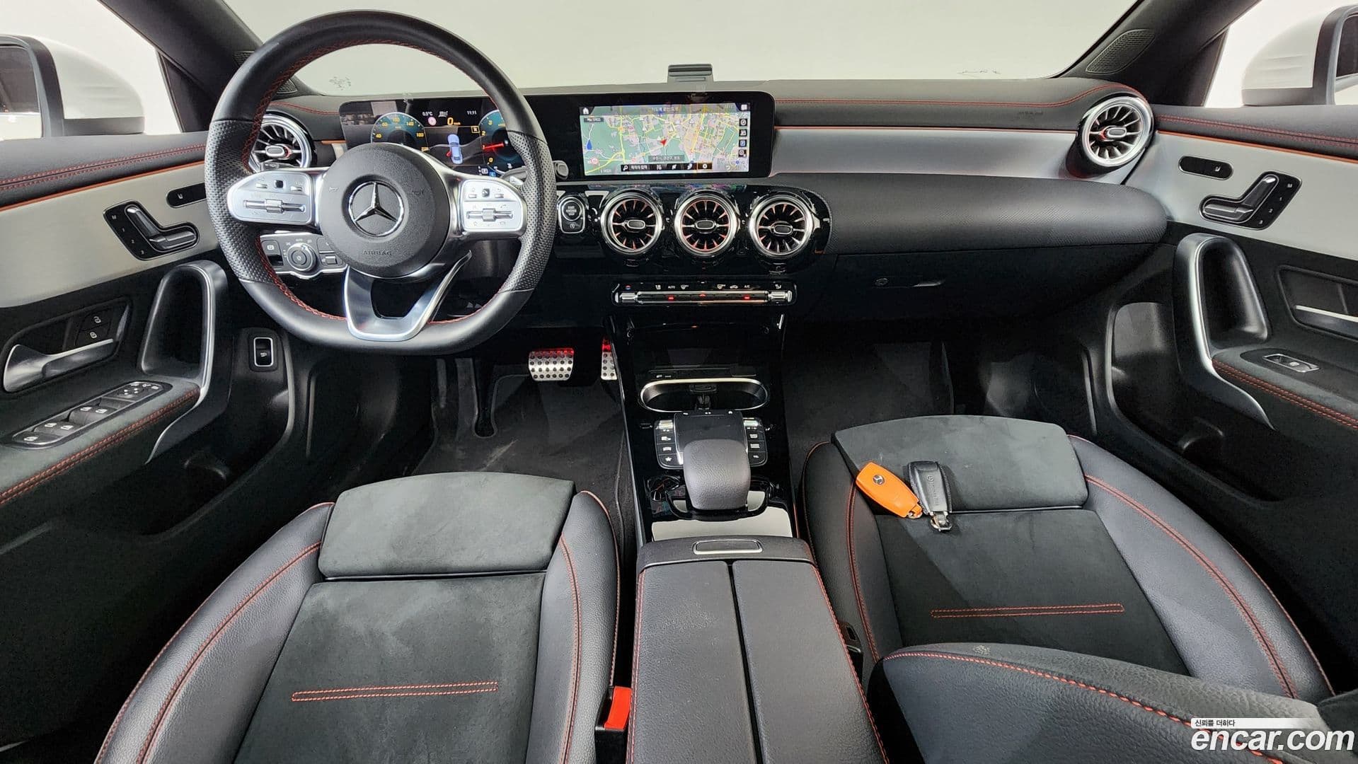 Main__Slider__Photo:CLA-Class Mercedes-Benz 2022.11-6