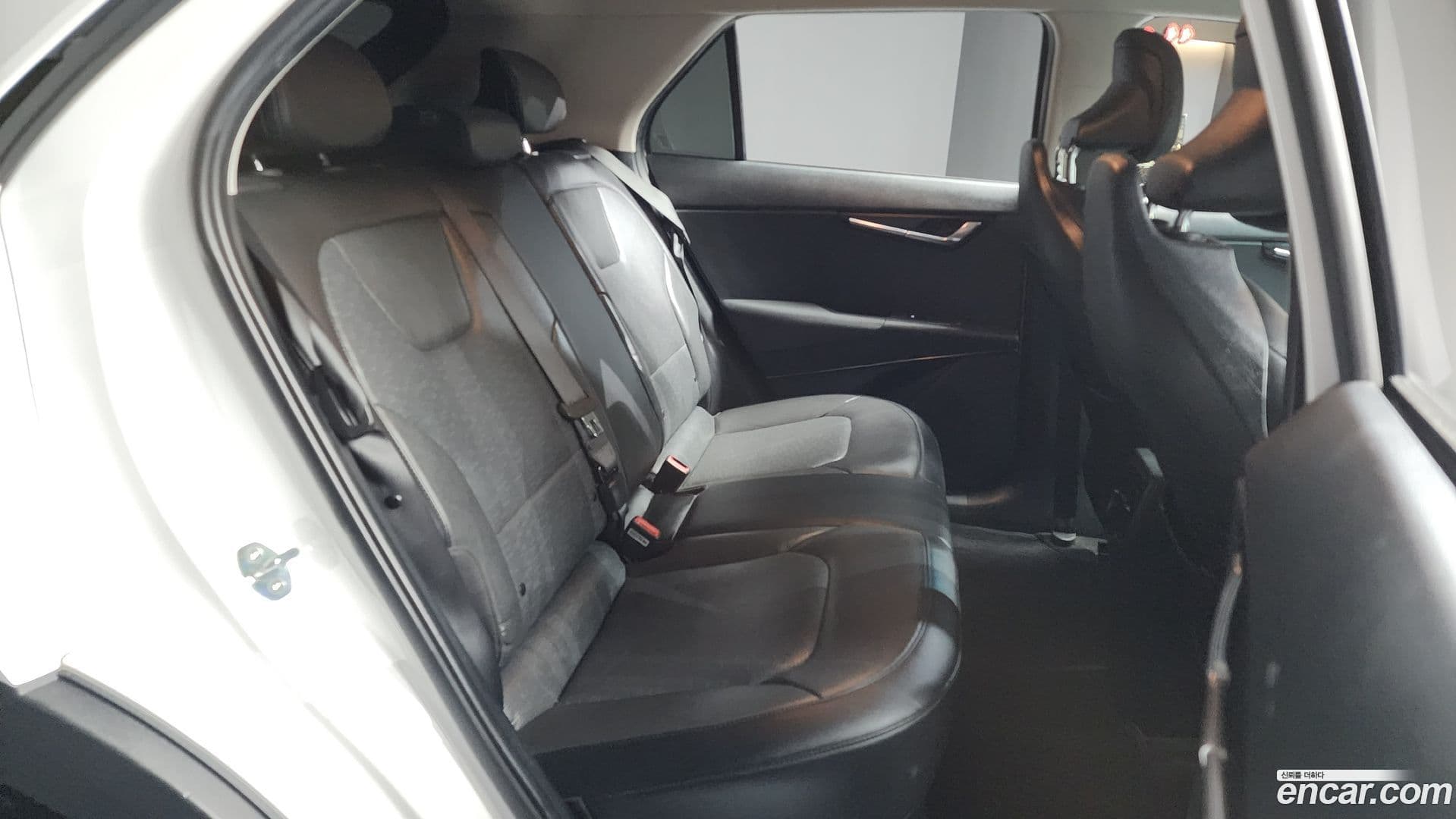 Main__Slider__Photo:Niro Kia 2022.6-11