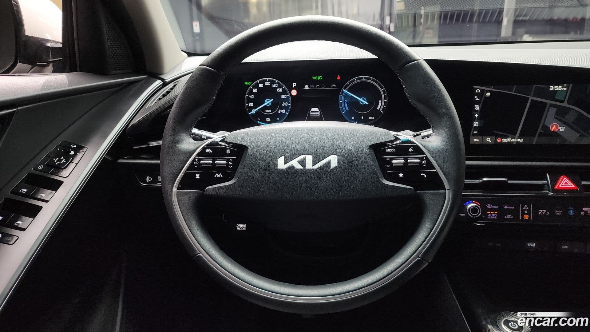 Main__Slider__Photo:Niro Kia 2022.6-12