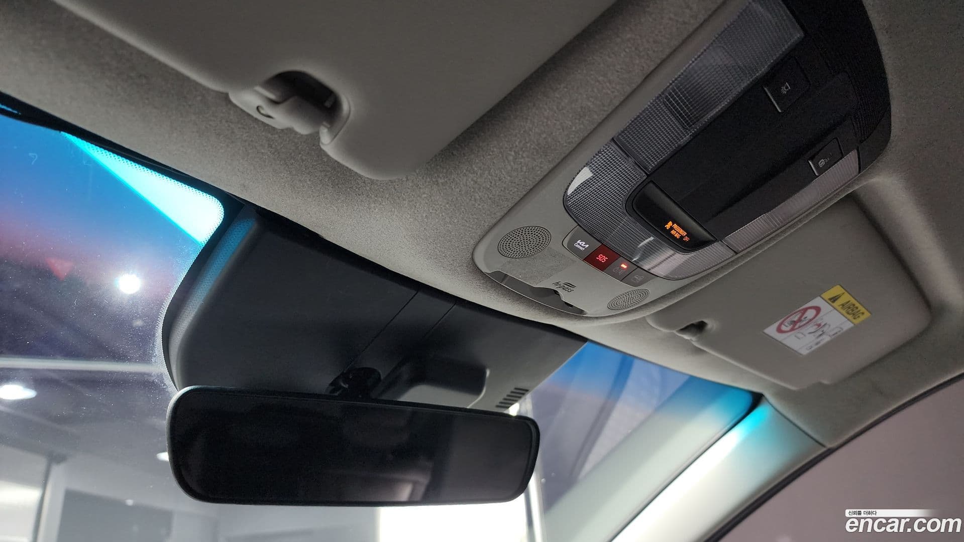 Main__Slider__Photo:Niro Kia 2022.6-16