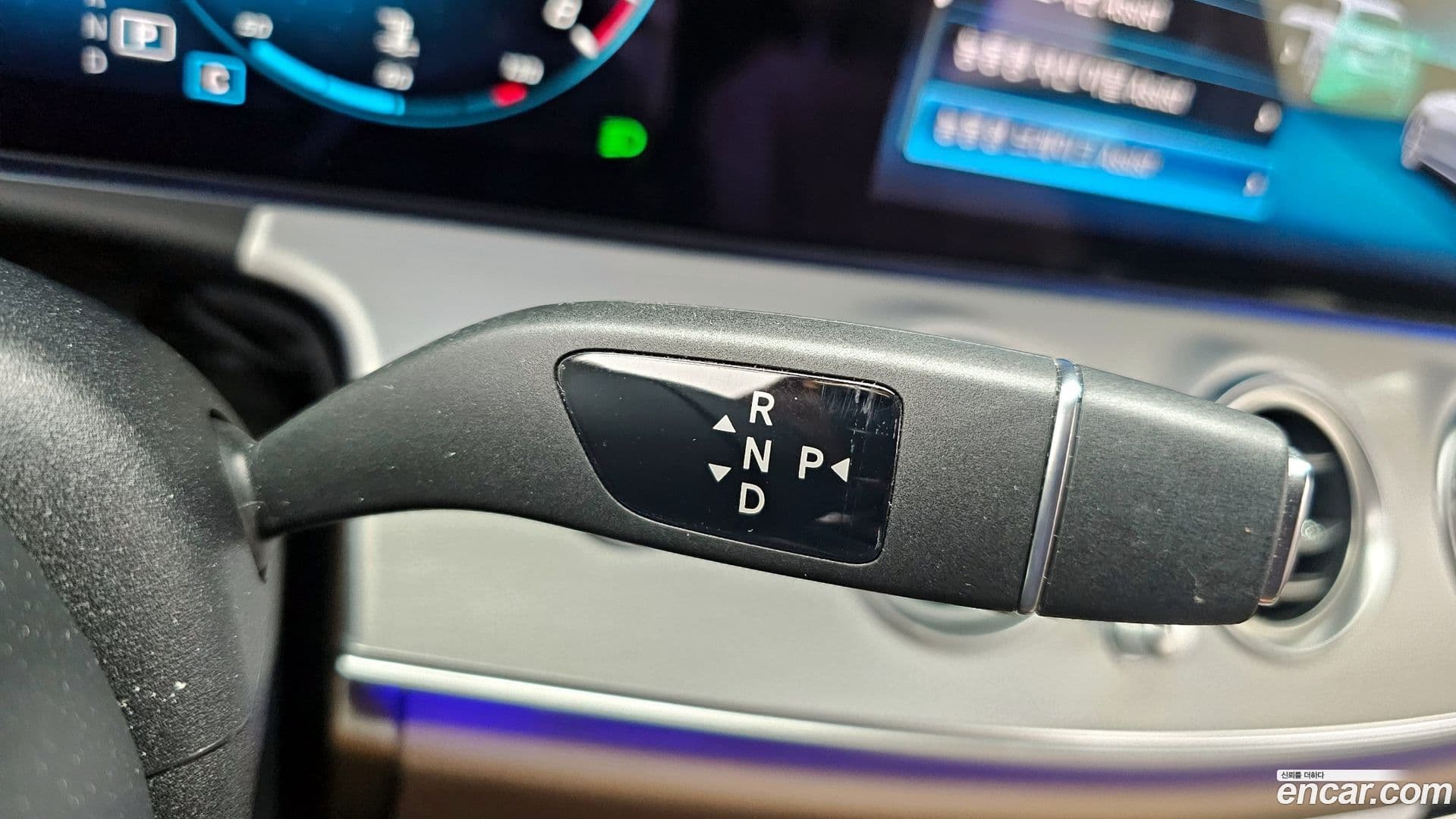 Main__Slider__Photo:E-Class Mercedes-Benz 2020.11-8