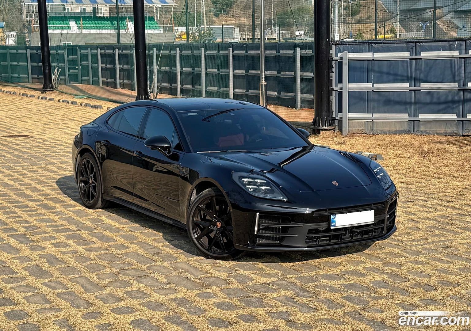 Main__Slider__Photo:Panamera Porsche 2024.8-2