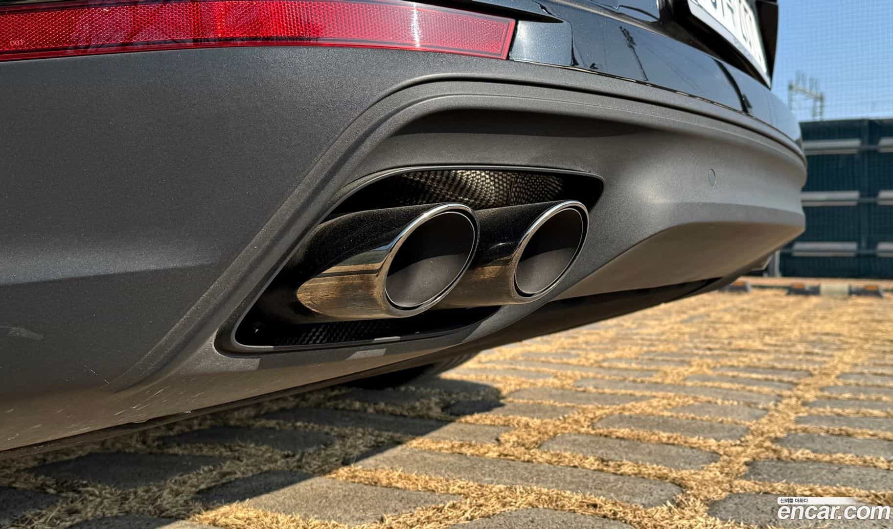 Panamera Porsche 2024.8-INNER-007