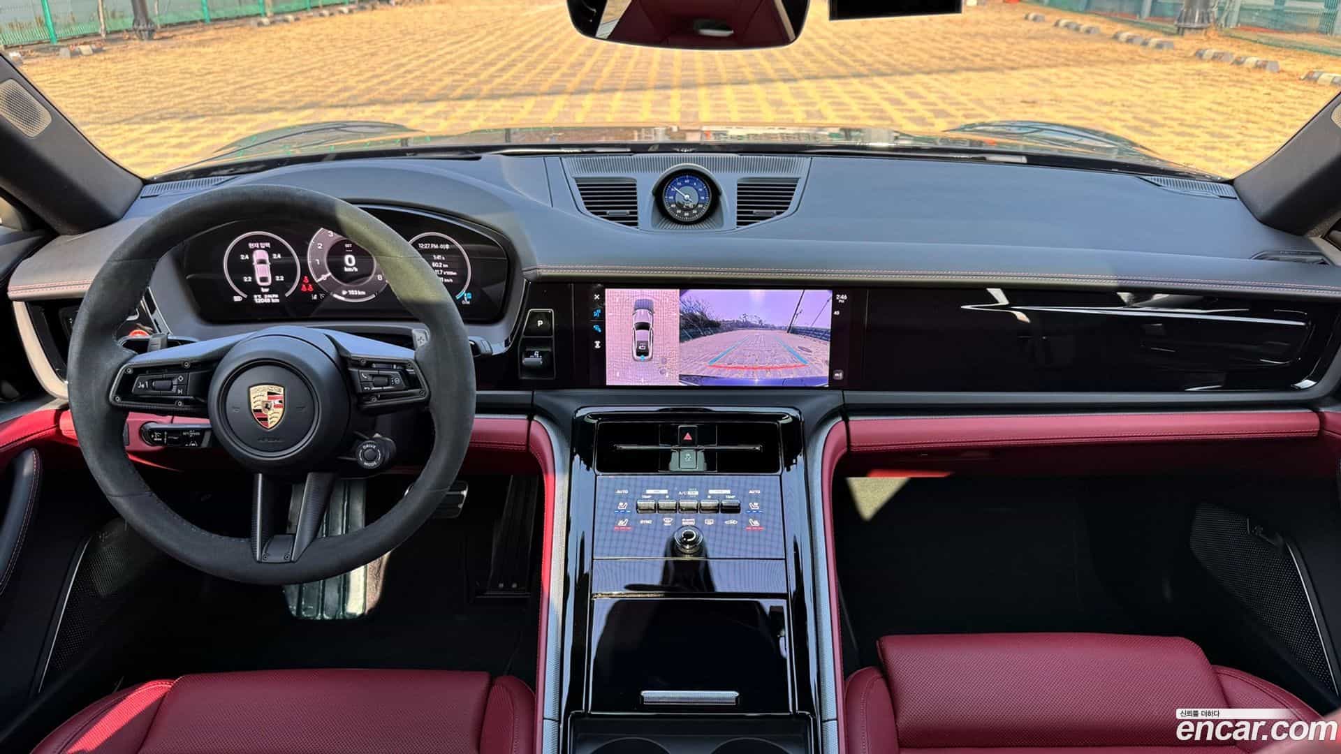 Panamera Porsche 2024.8-INNER-009