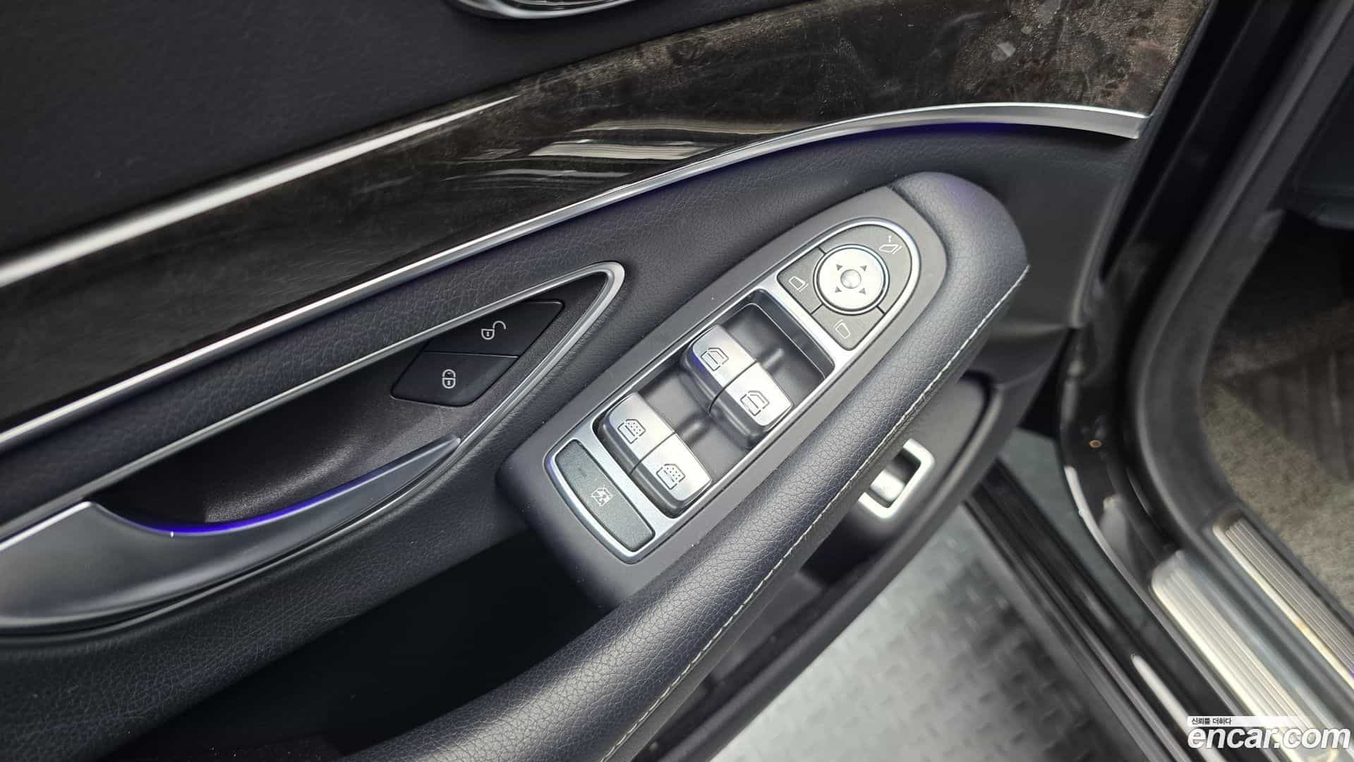 S-Class Mercedes-Benz 2016.0-OPTION-018