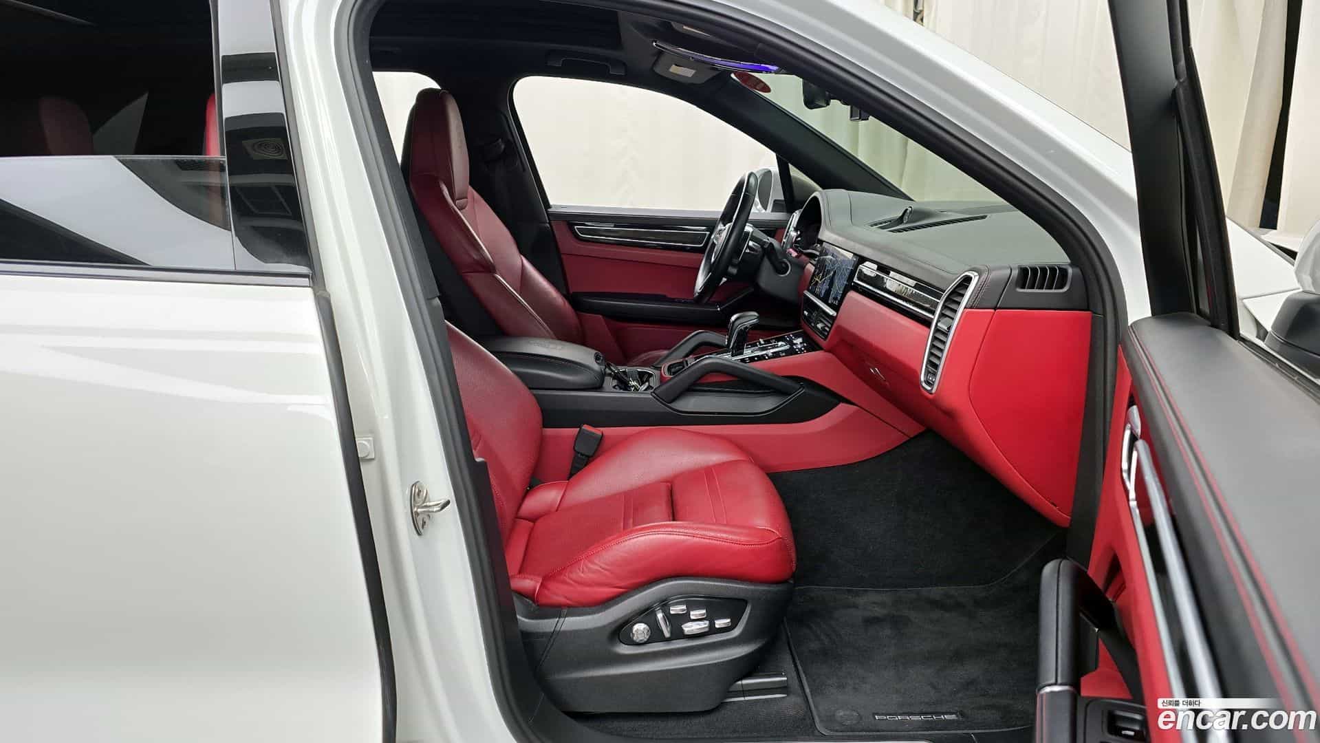 Cayenne Porsche 2019.8-OPTION-015
