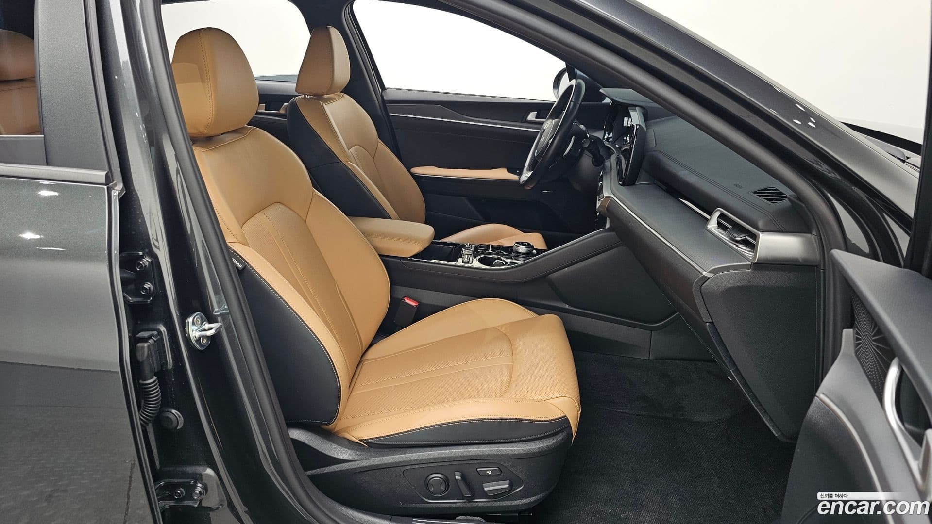 Main__Slider__Photo:K5 Kia 2022.6-10