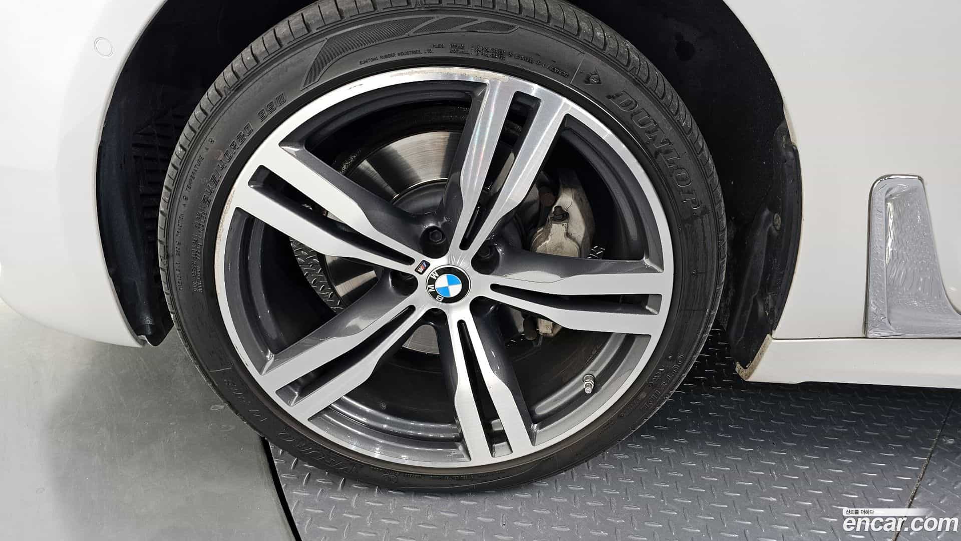 7-Series BMW 2018.11-OUTER-005