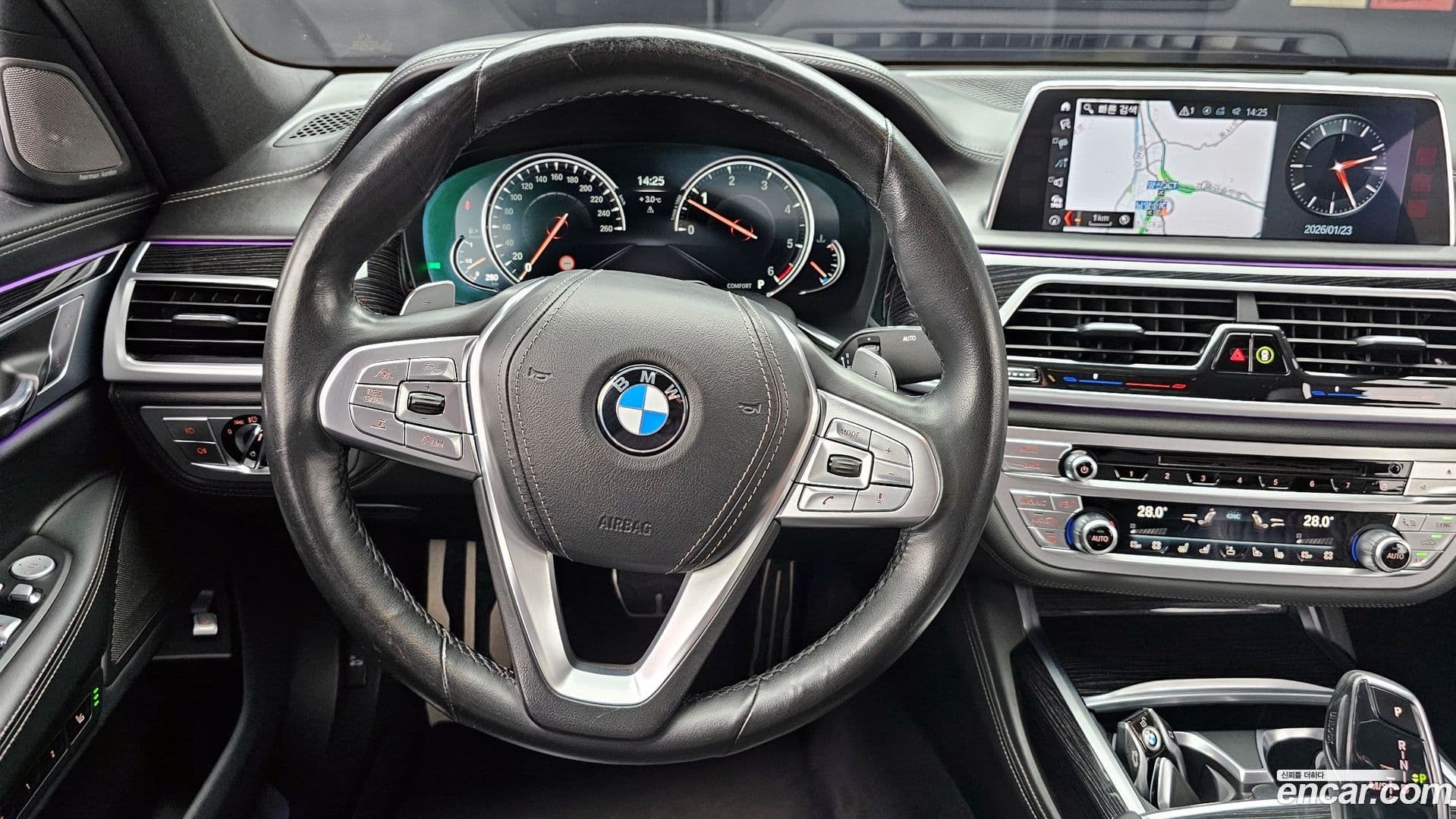 Main__Slider__Photo:7-Series BMW 2018.11-12