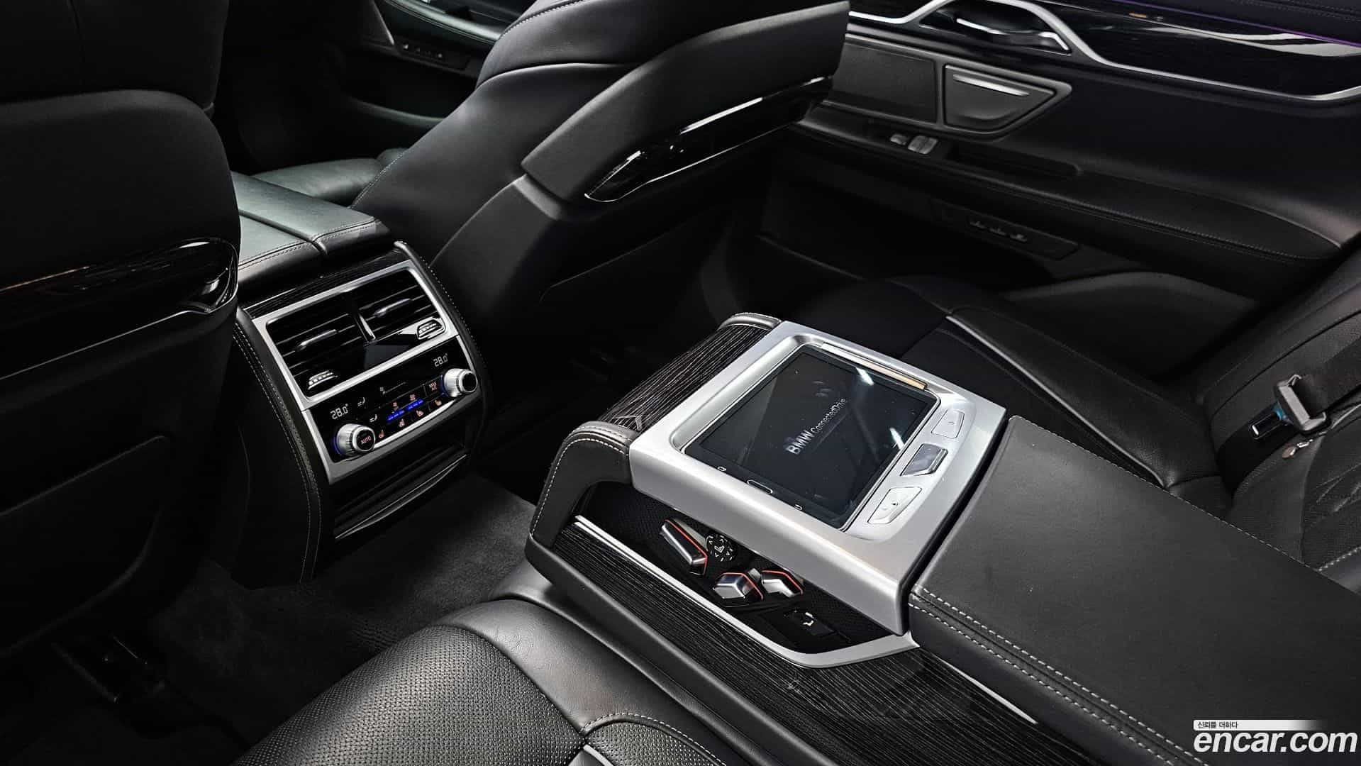 7-Series BMW 2018.11-OPTION-021