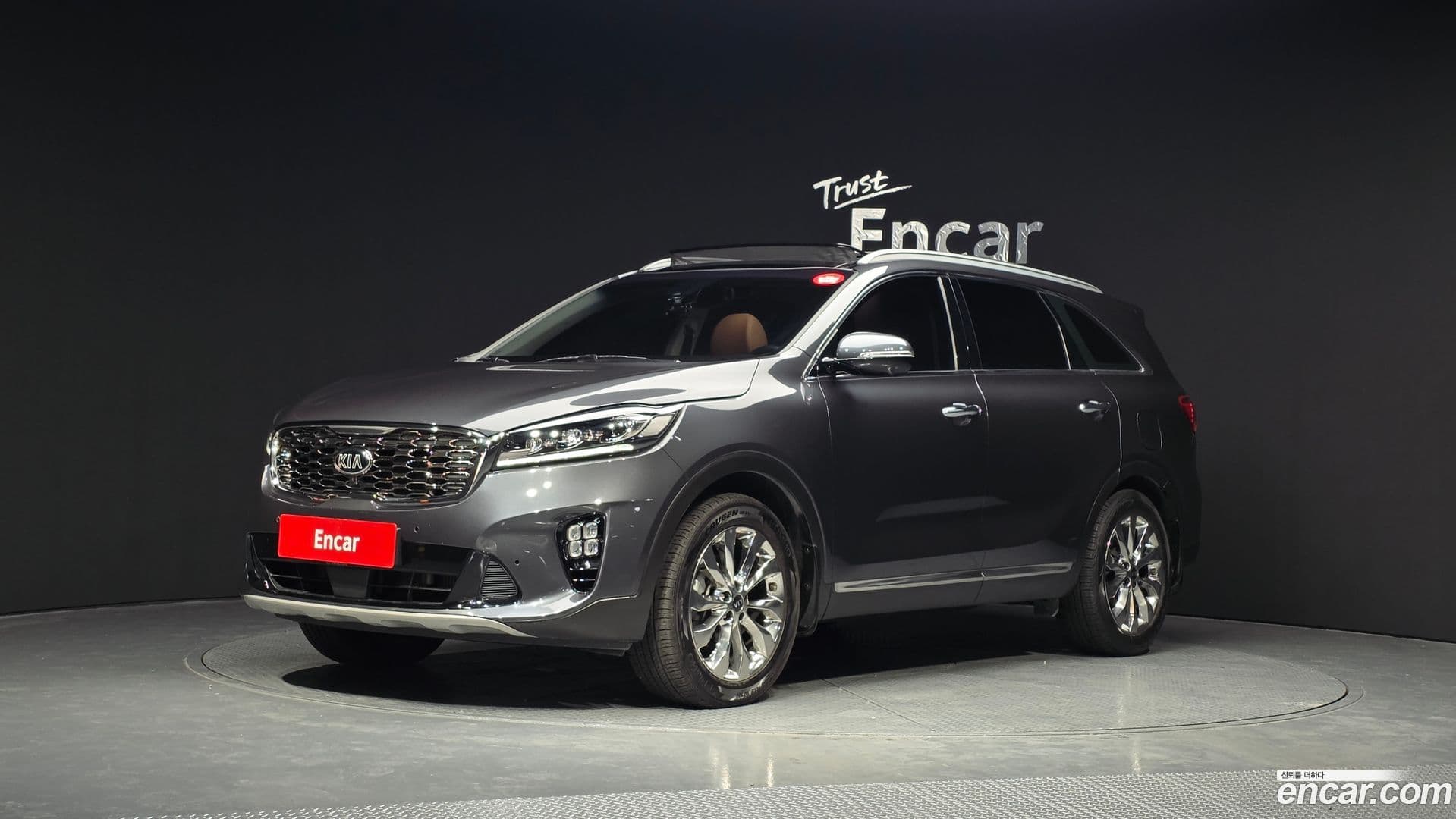 Main__Slider__Photo:Sorento Kia 2019.2-0