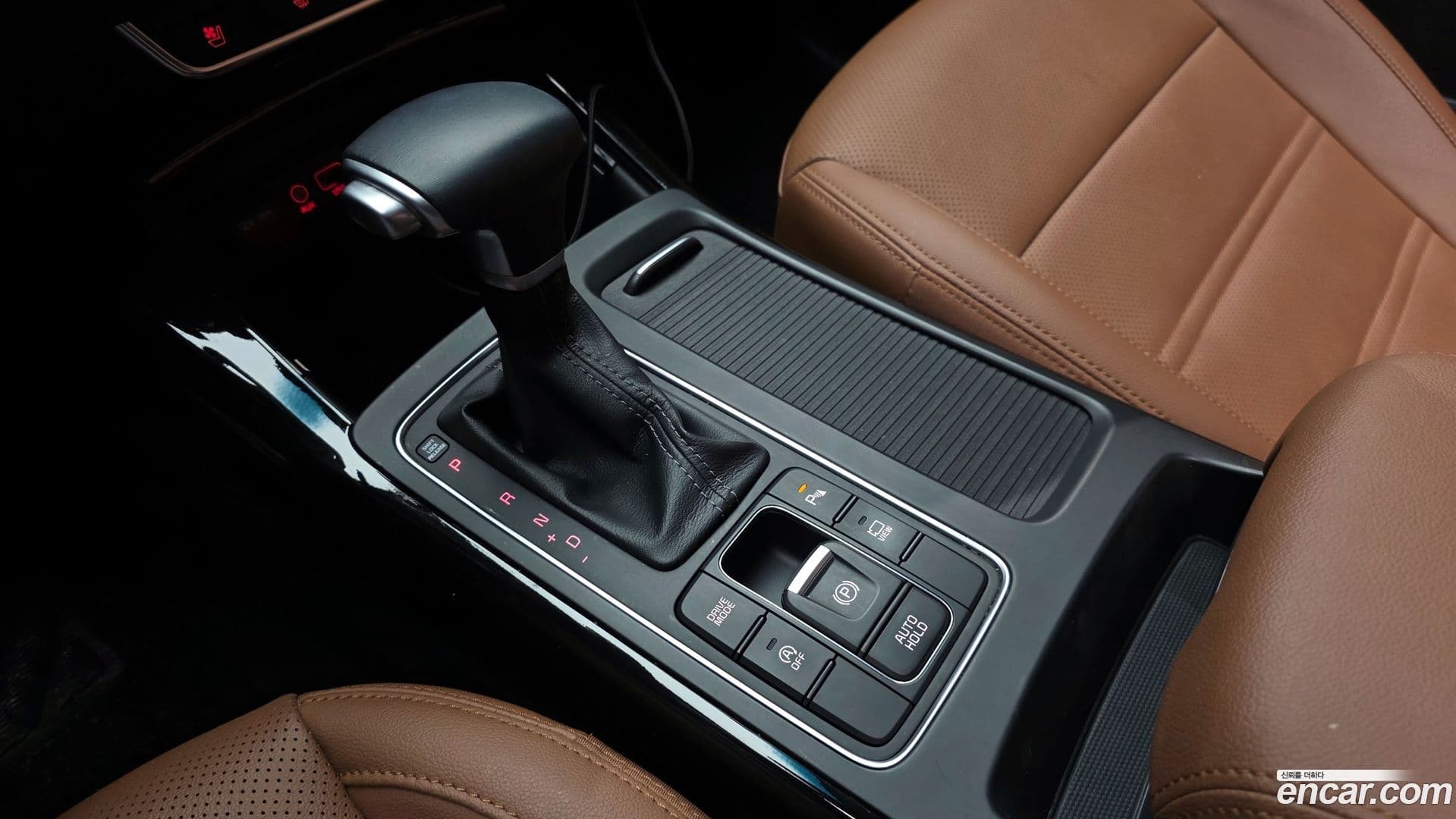 Main__Slider__Photo:Sorento Kia 2019.2-8