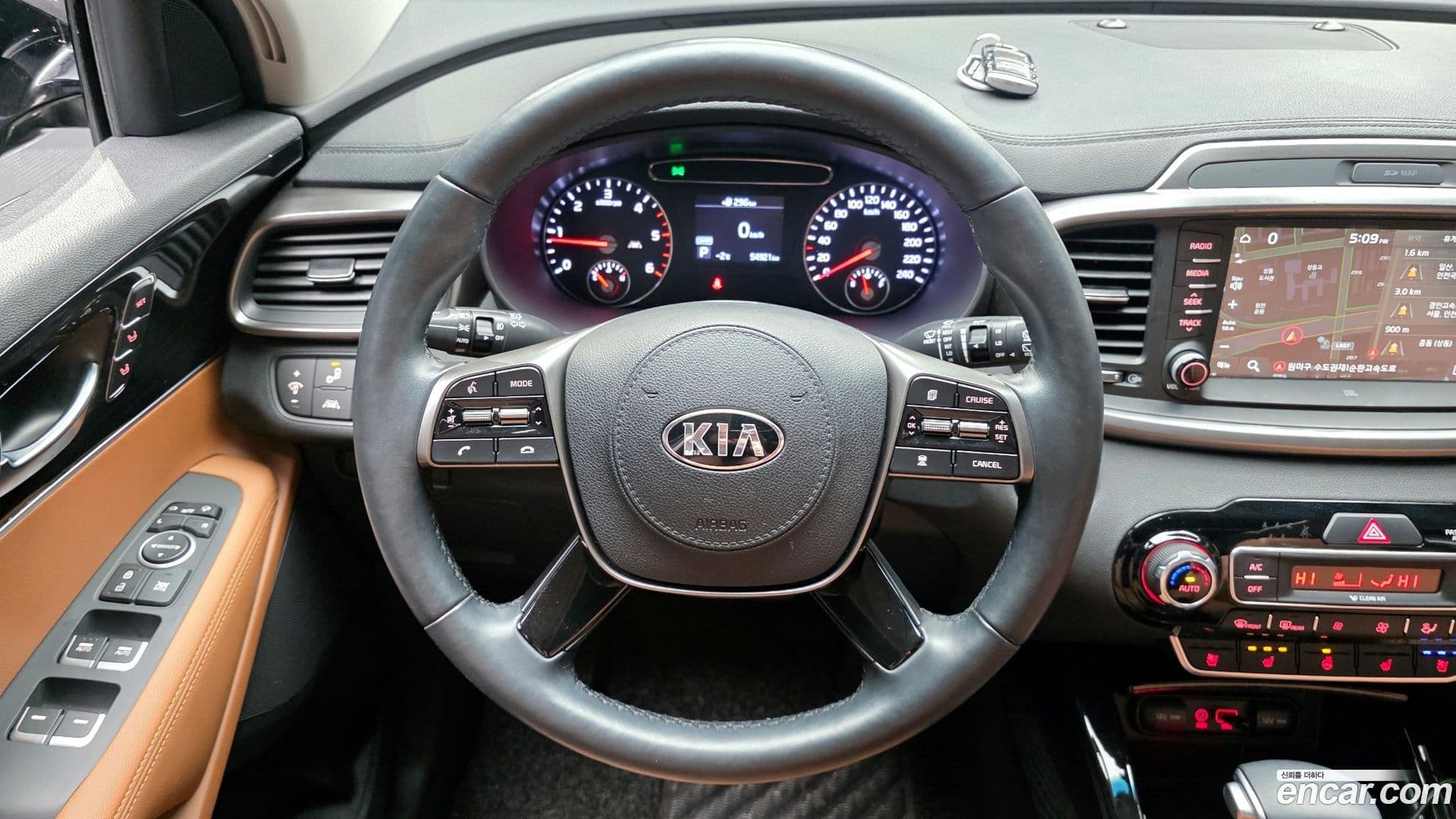 Main__Slider__Photo:Sorento Kia 2019.2-12