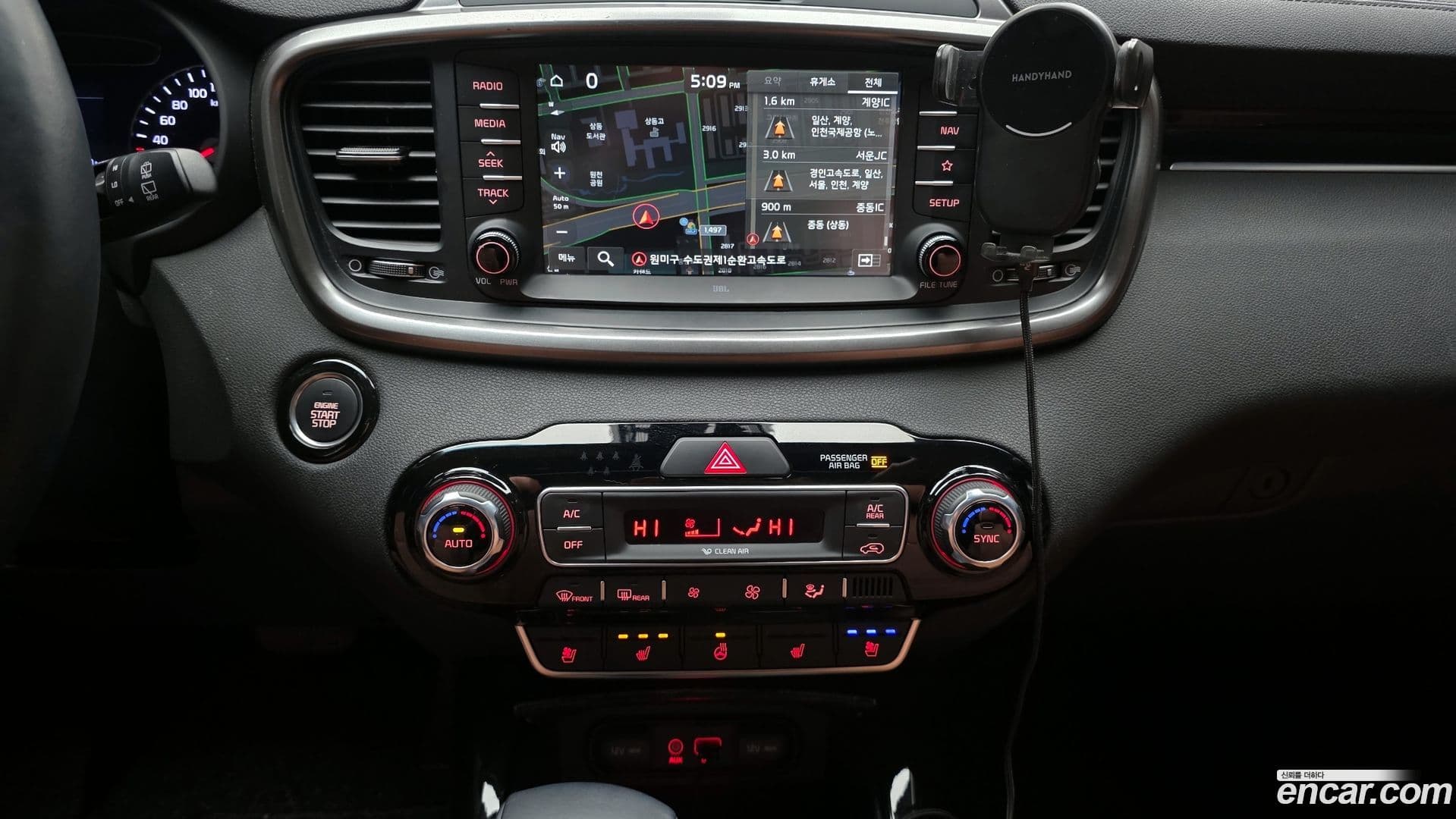 Main__Slider__Photo:Sorento Kia 2019.2-14