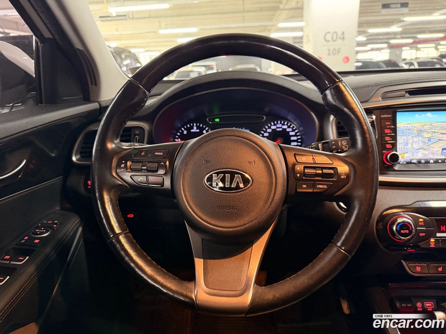 Main__Slider__Photo:Sorento Kia 2015.1-12