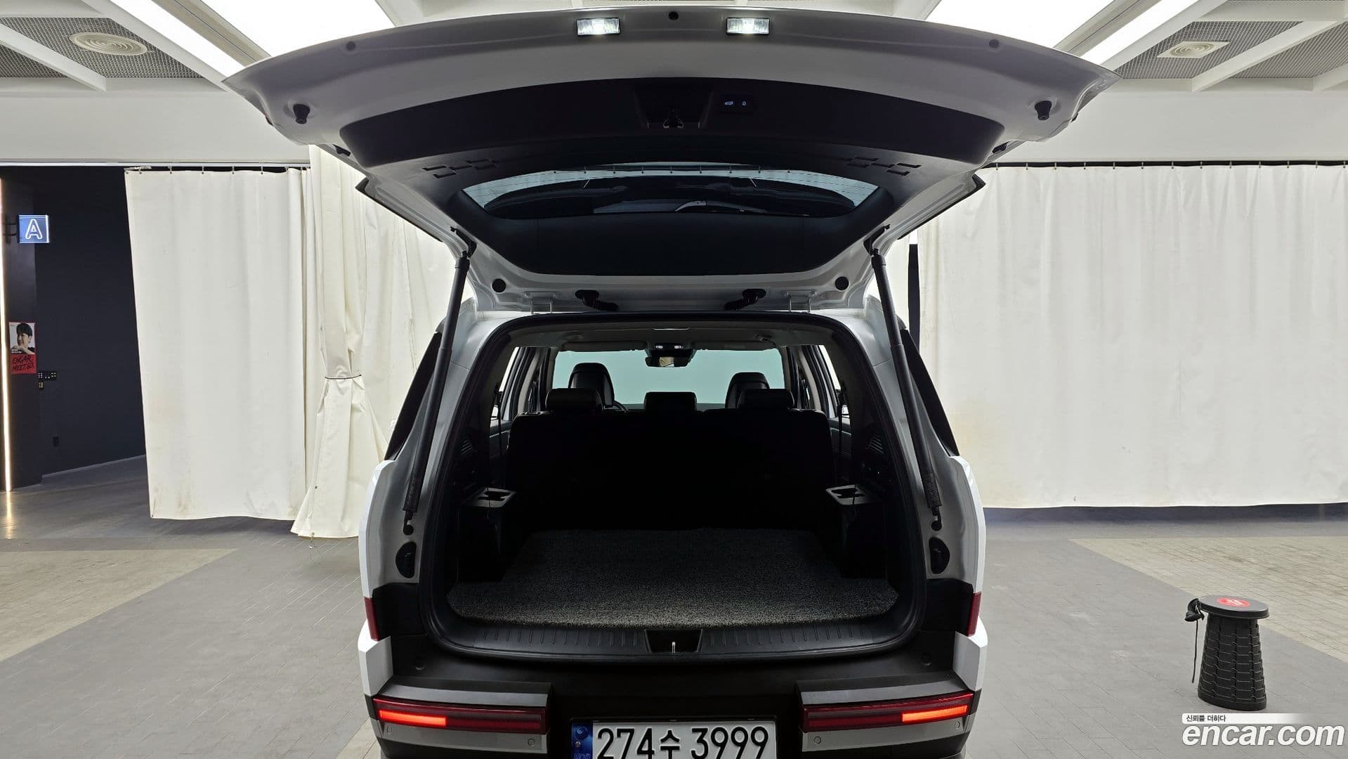 Main__Slider__Photo:Santafe Hyundai 2025.0-19