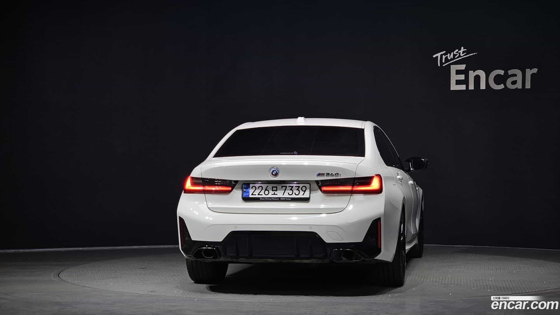 3-Series BMW 2023.7-OUTER-004