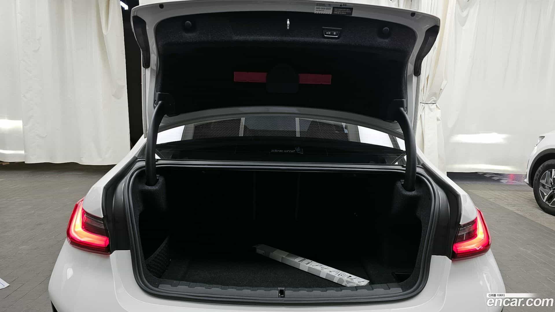 3-Series BMW 2023.7-OPTION-024