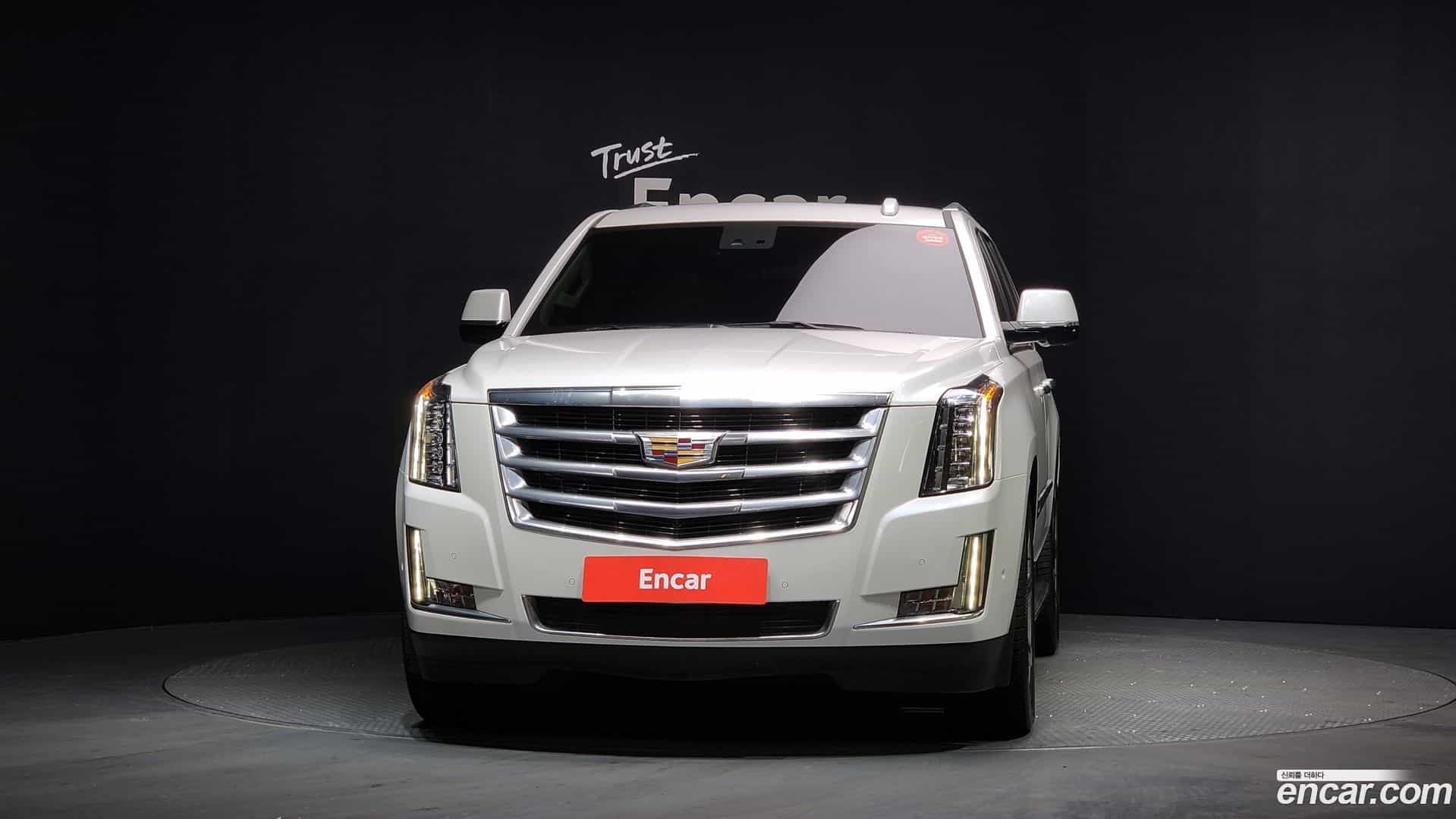 Escalade Cadillac 2017.6-OUTER-003