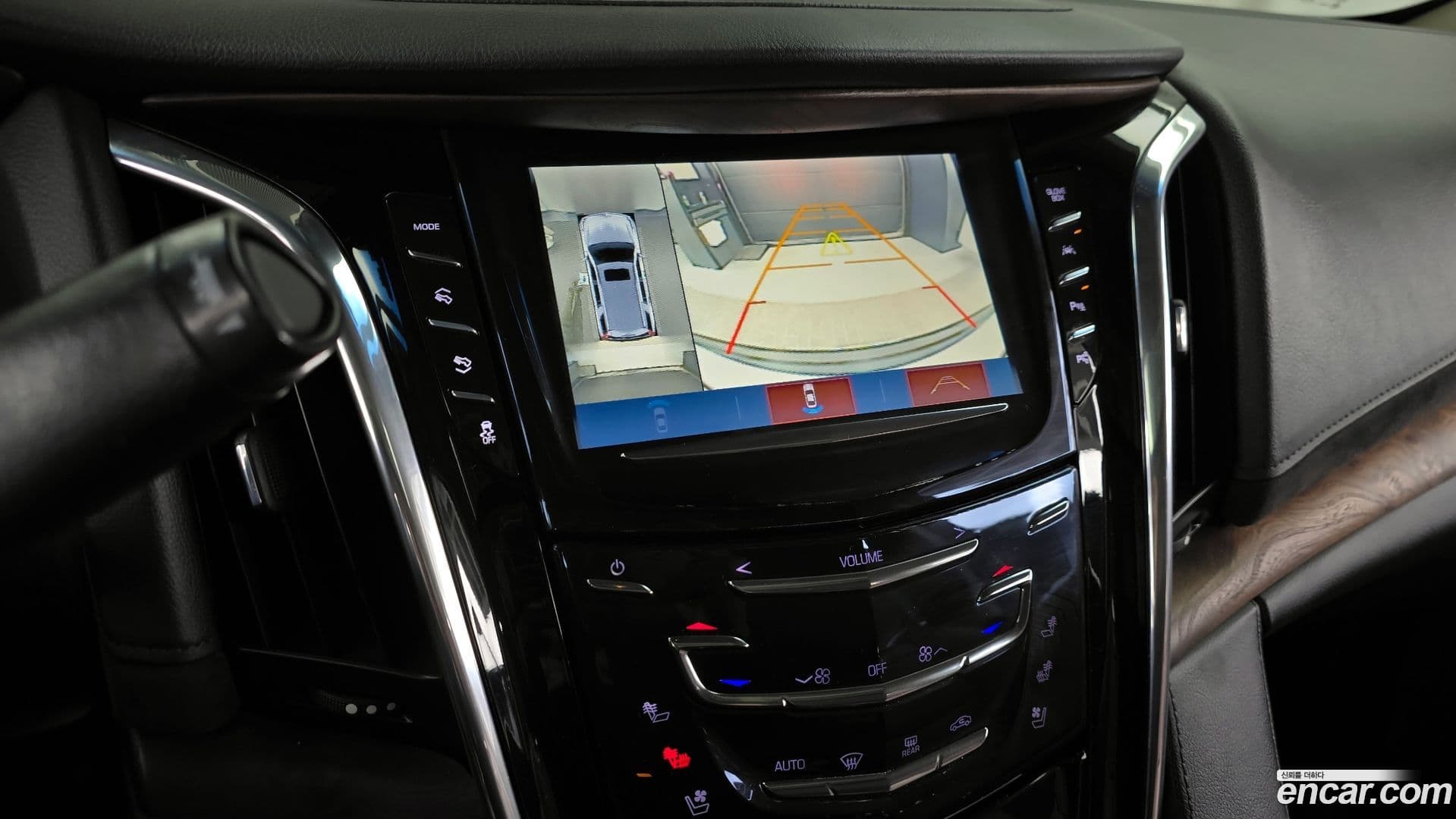 Main__Slider__Photo:Escalade Cadillac 2017.6-14