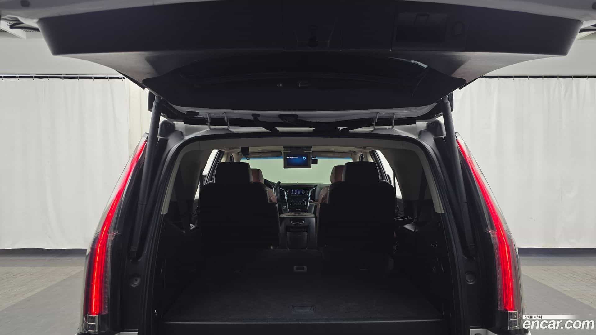 Escalade Cadillac 2017.6-OPTION-024