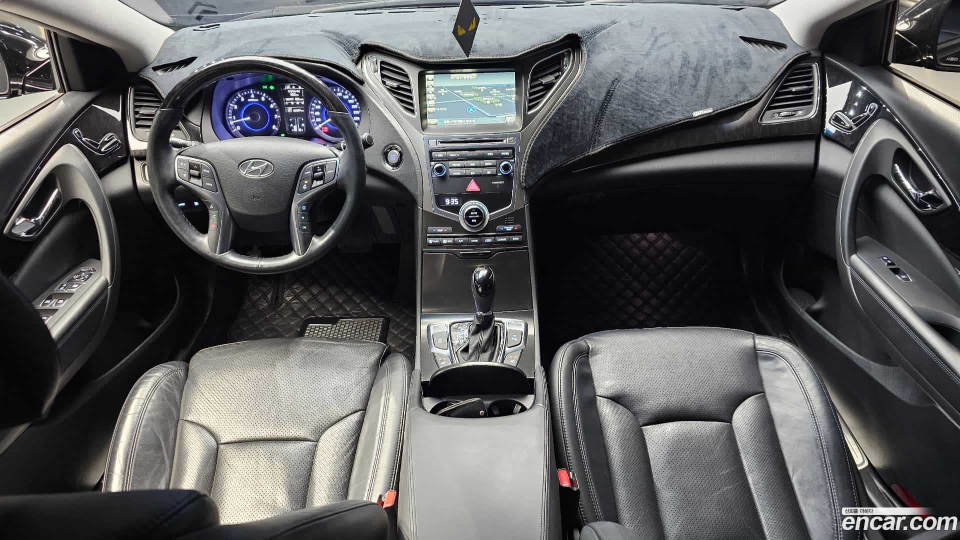 Grandeur Hyundai 2015.11-INNER-007