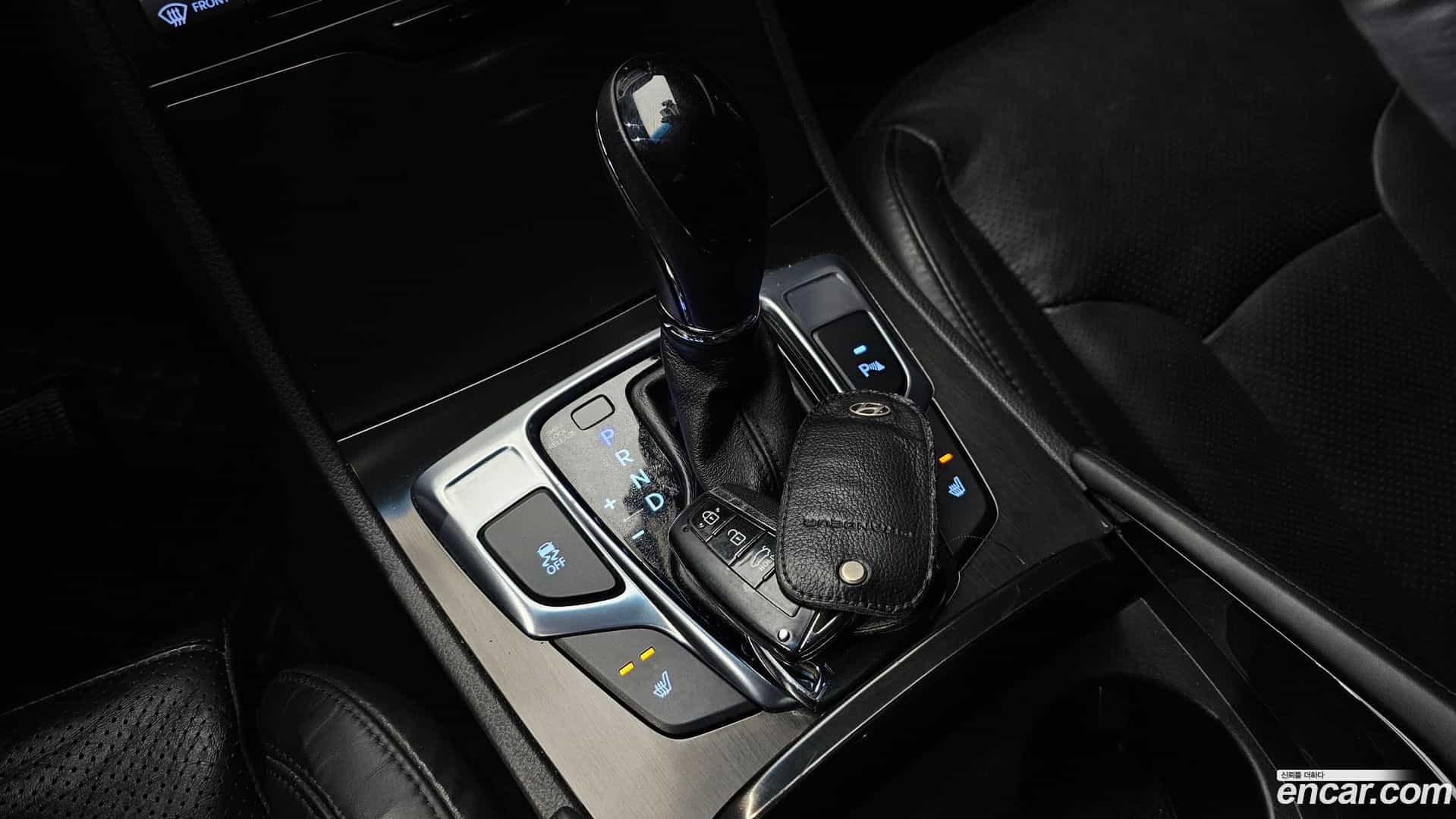 Grandeur Hyundai 2015.11-INNER-009