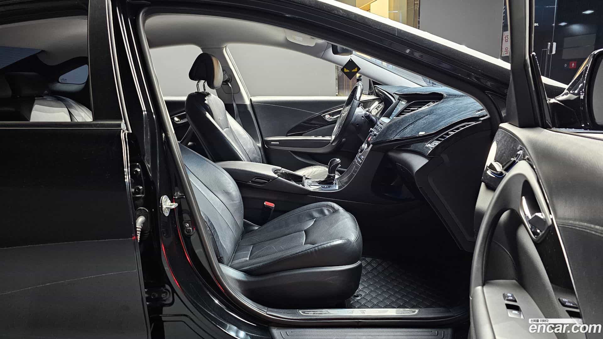 Grandeur Hyundai 2015.11-INNER-010