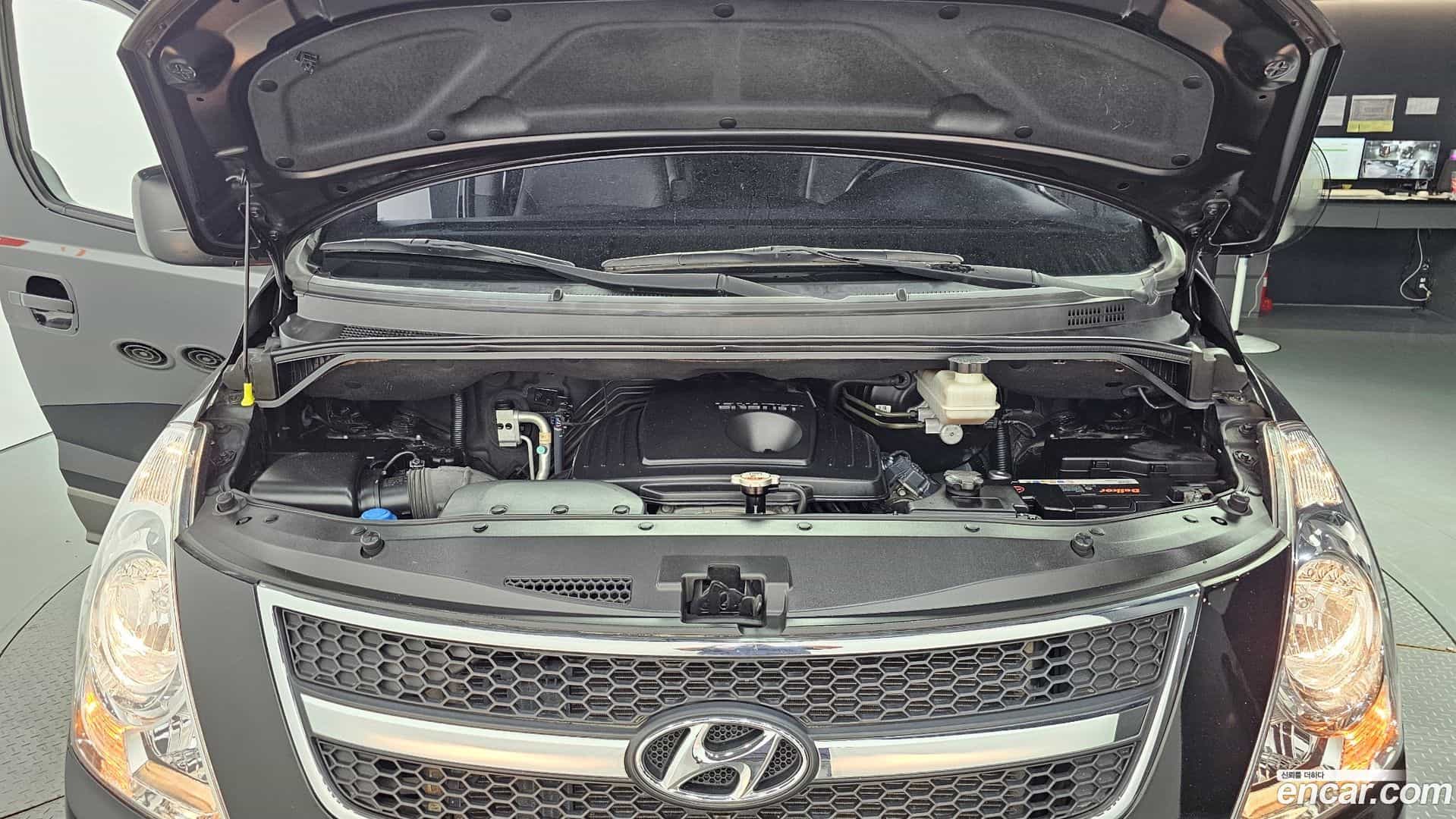 Starex Hyundai 2015.7-INNER-006